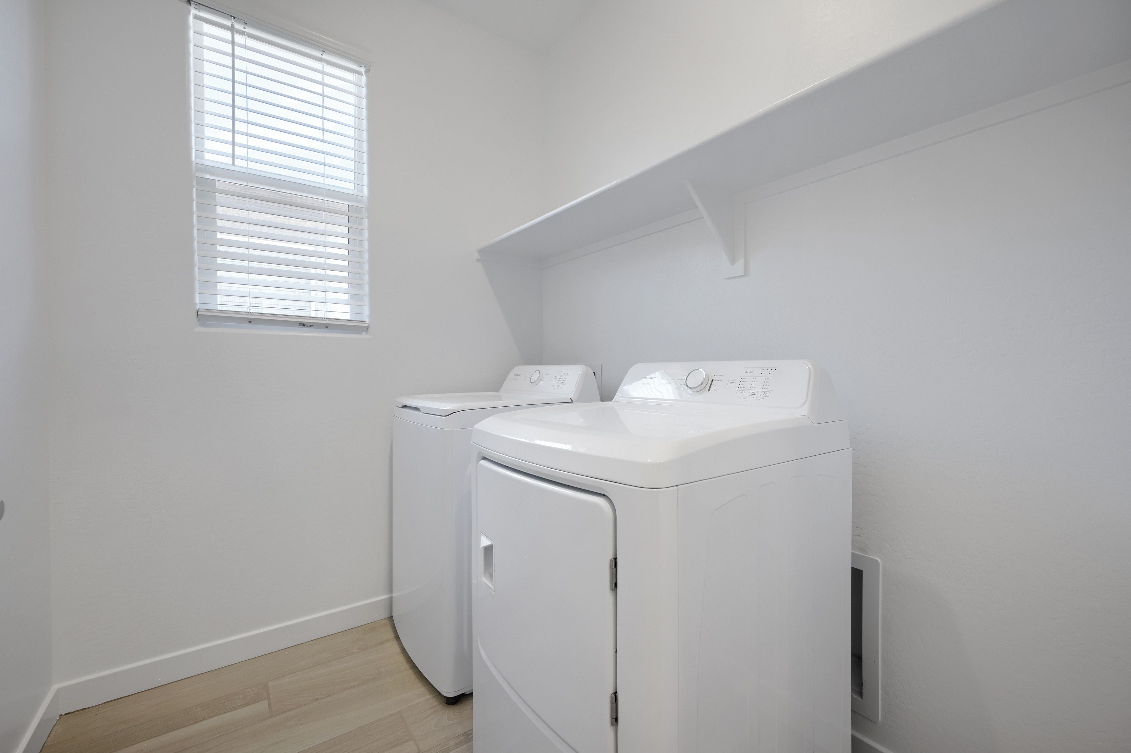 4573 E Kenneth Ln   Print Quality   010   10 Laundry Room