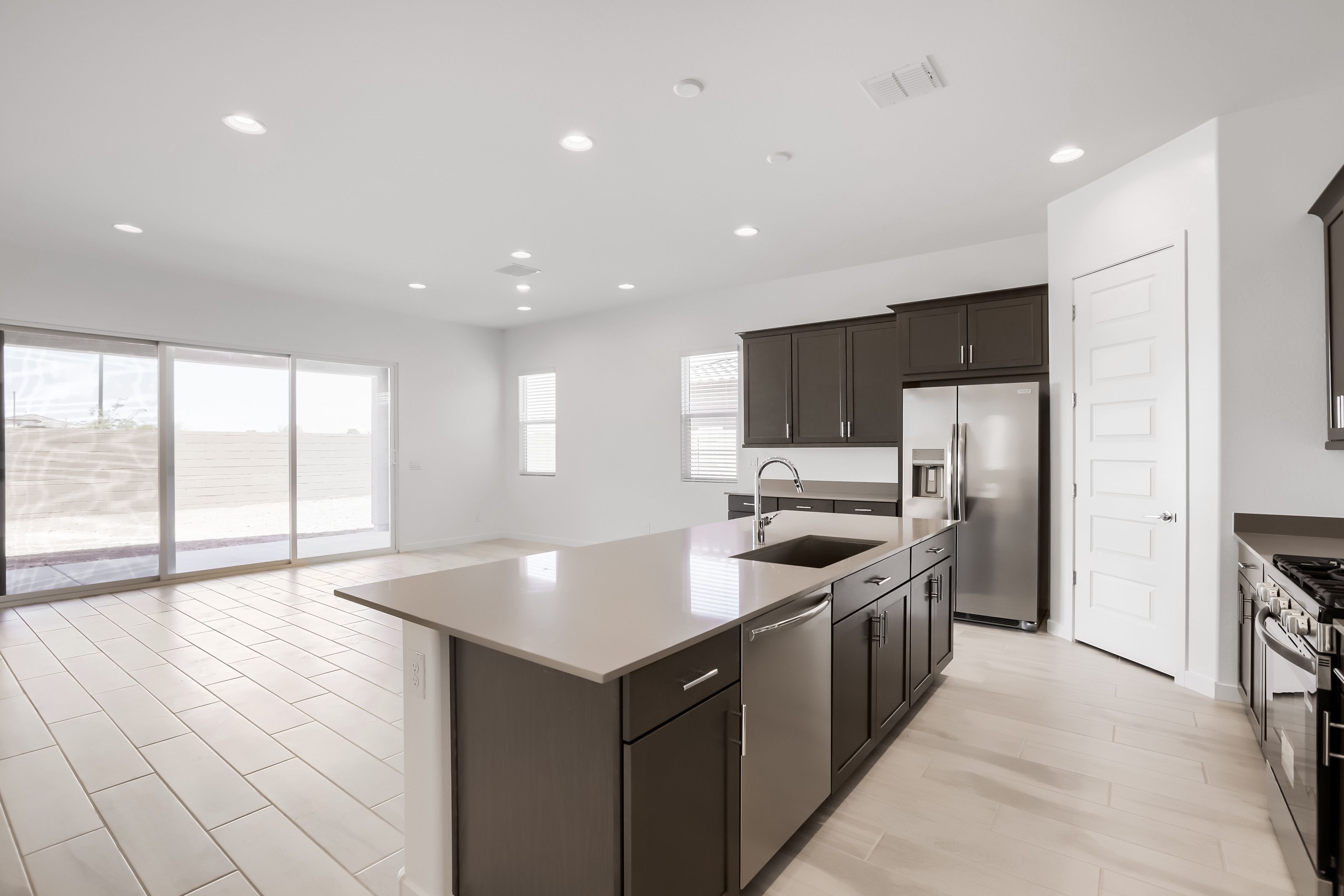 25473 N 167th Ln   Print Quality   005   05 Kitchen