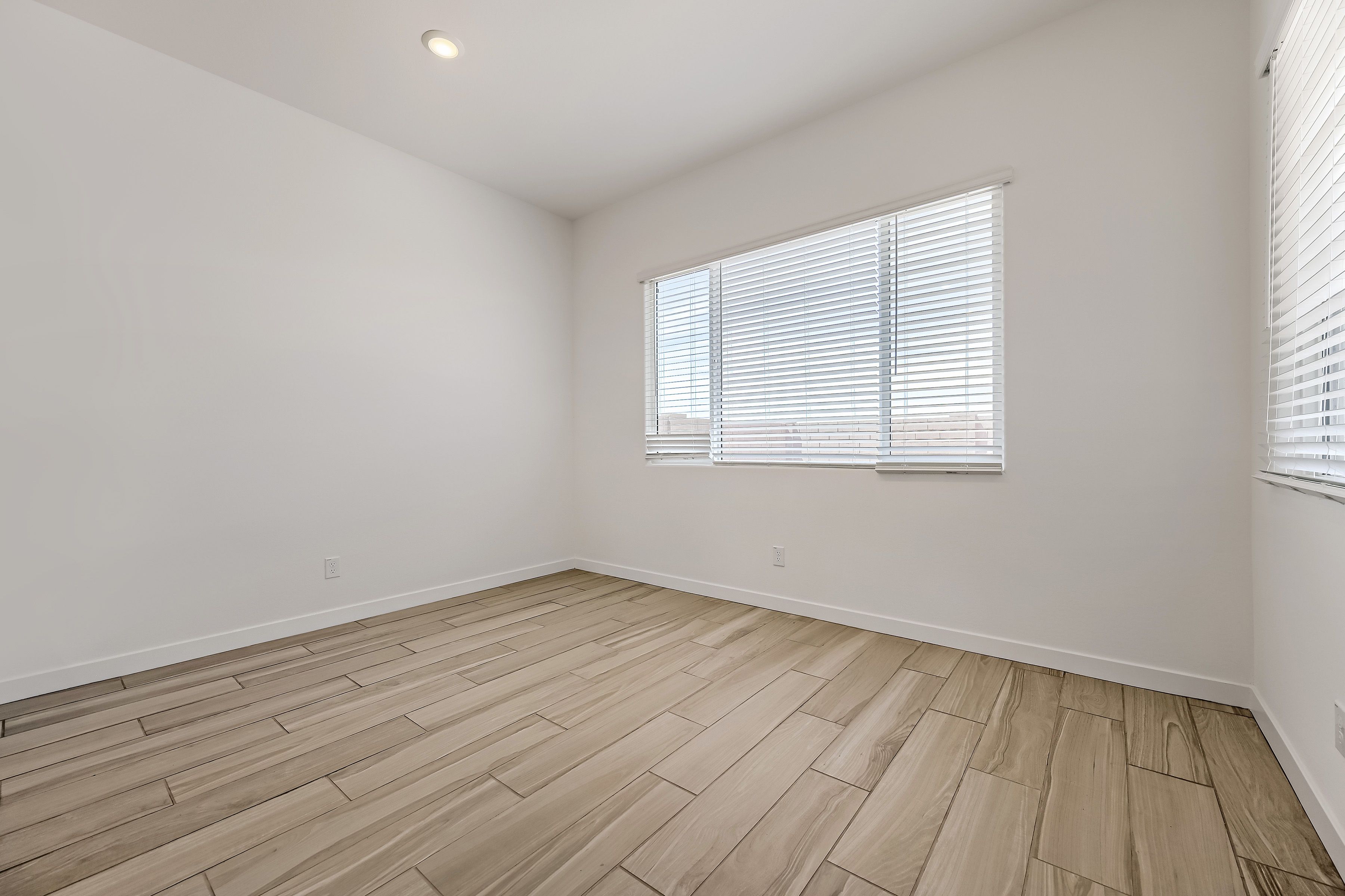 3352 E Aglio Ave   Print Quality   002   02 Living Room