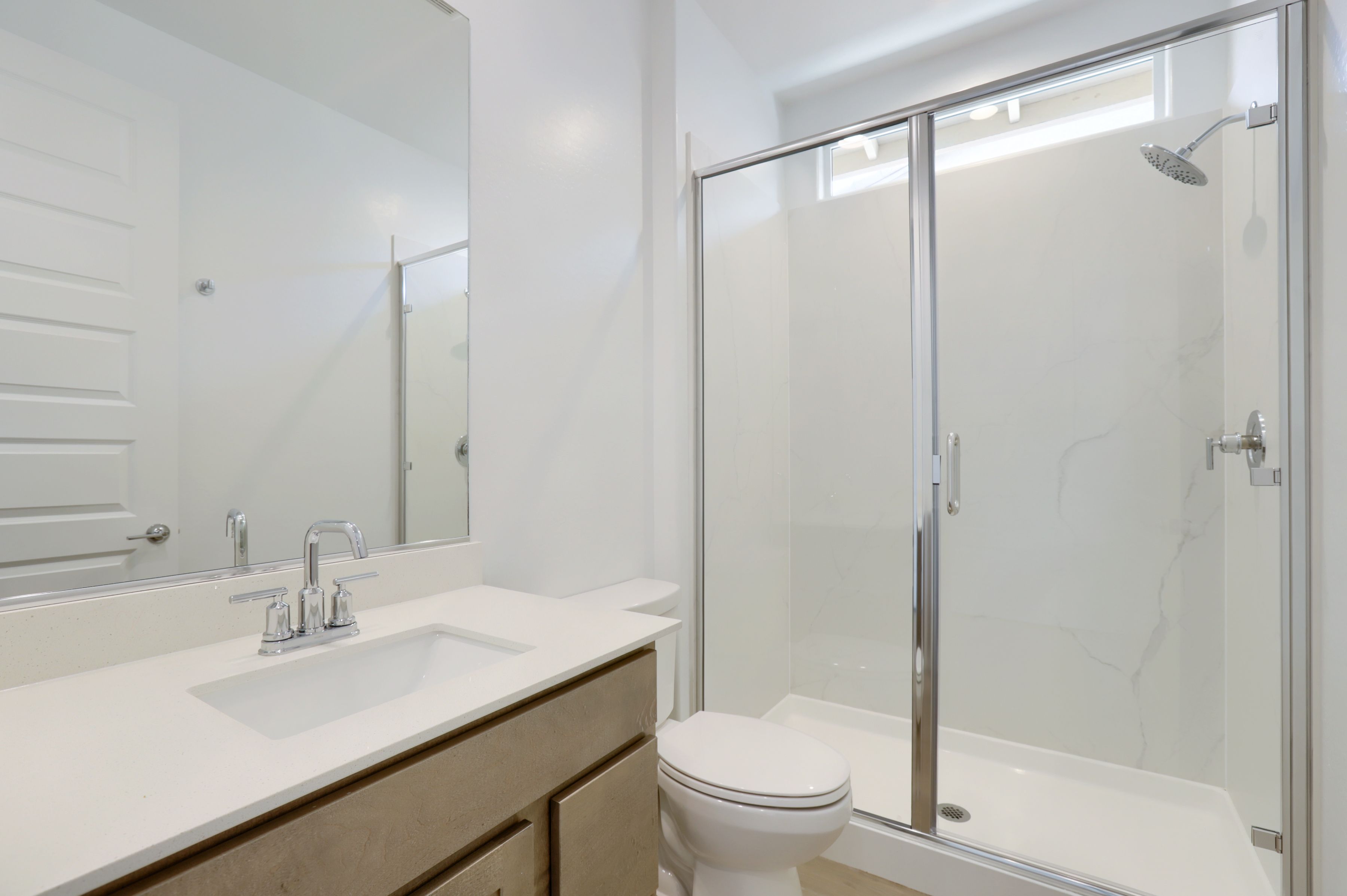 5981 N 192nd Ave   Print Quality   009   10 Bathroom