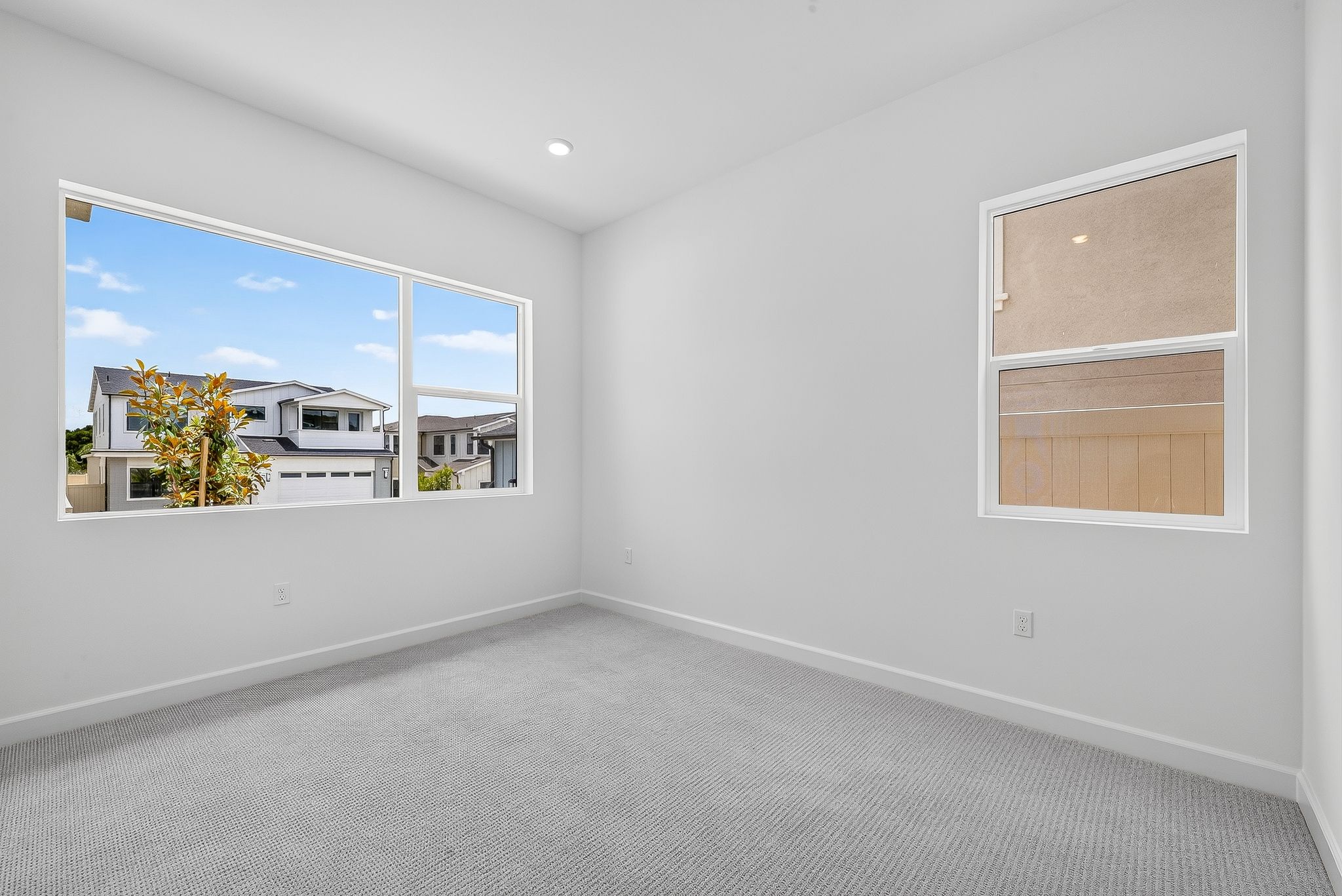 11 2320 Loker Wy Bedroom Edit