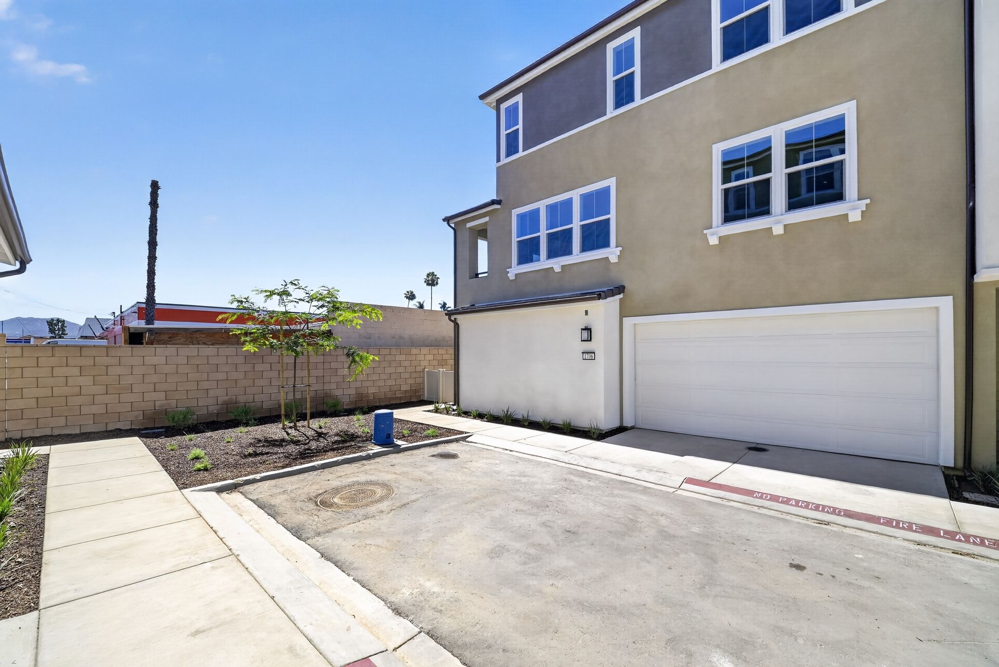 01 1706 Lucca Dr Exterior 2598