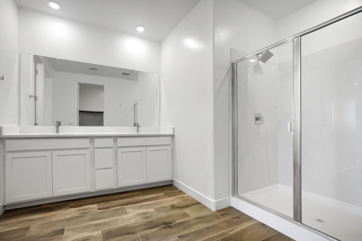 11352 W DESPAIN DR   Web Quality   009   09 Primary Bathroom