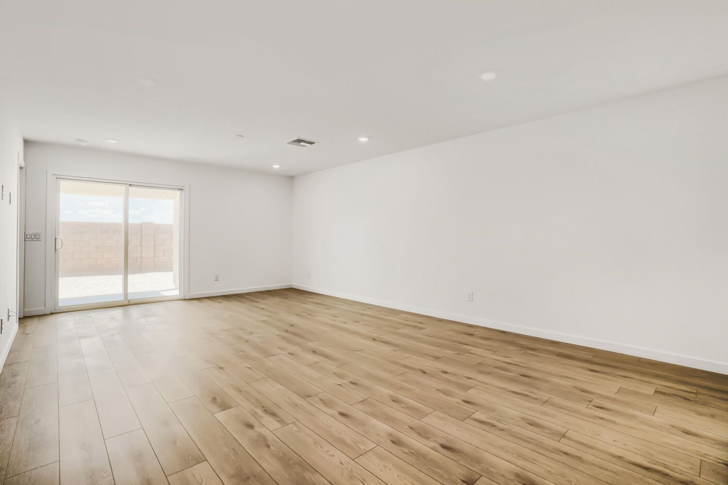 11483 W RED ADMIRAL ST   Web Quality   002   02 Living Room