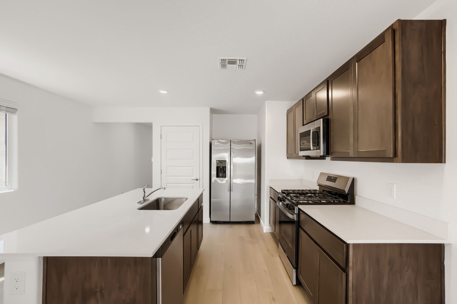 11483 W RED ADMIRAL ST   Web Quality   005   05 Kitchen