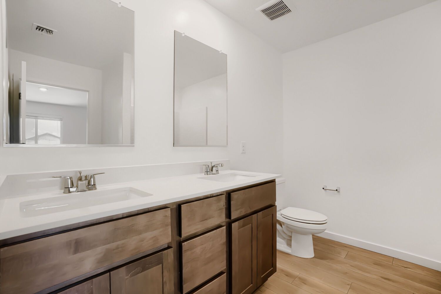 11483 W RED ADMIRAL ST   Web Quality   008   08 Primary Bathroom
