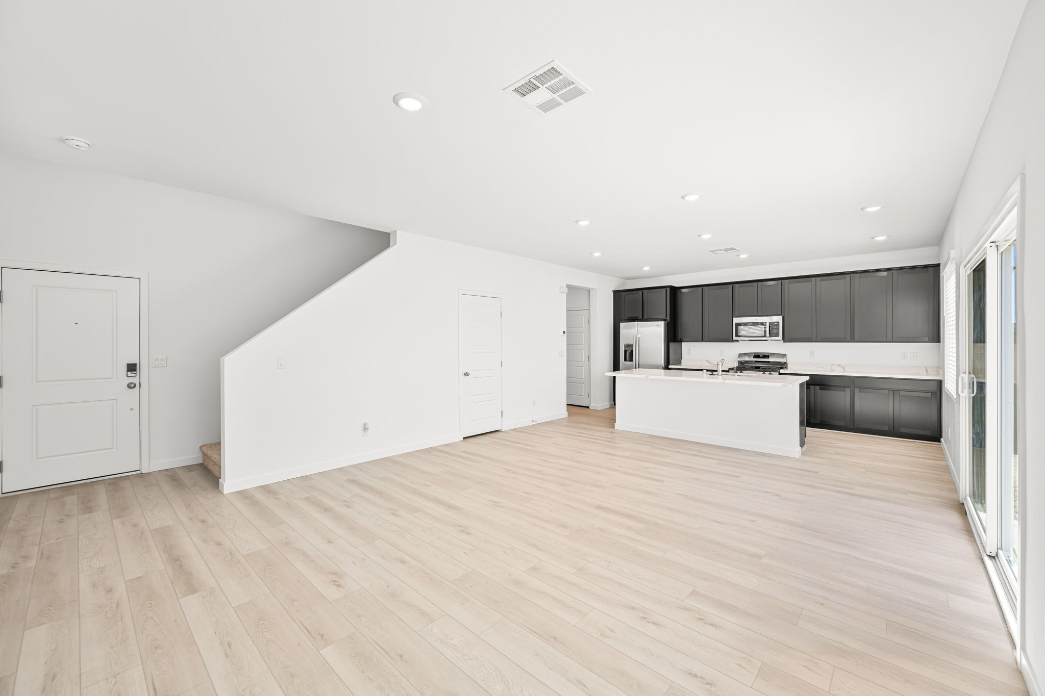 4 web or mls Lennar   2715 Saunder Ave 4