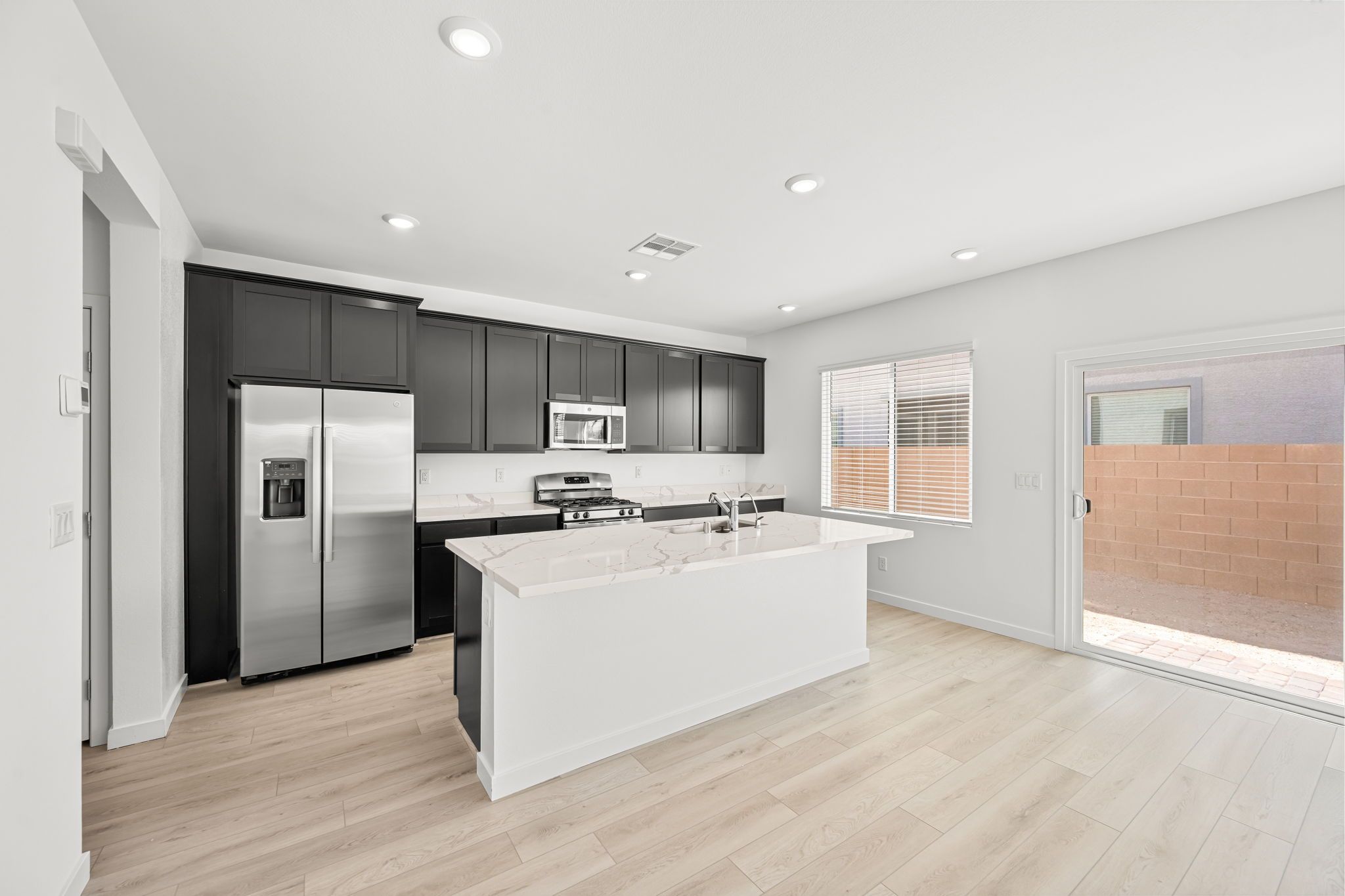 7 web or mls Lennar   2715 Saunder Ave 7