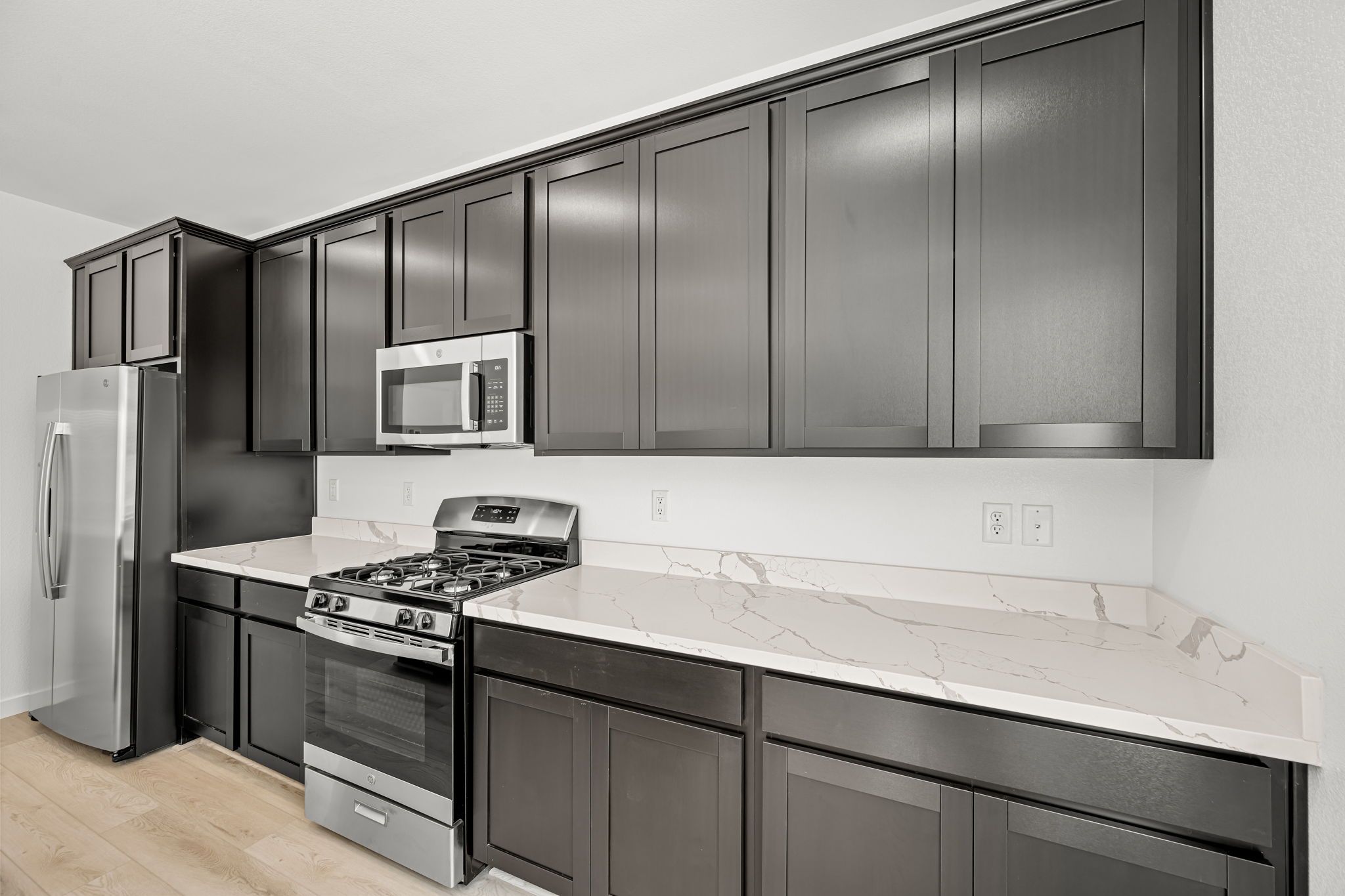 8 web or mls Lennar   2715 Saunder Ave 8