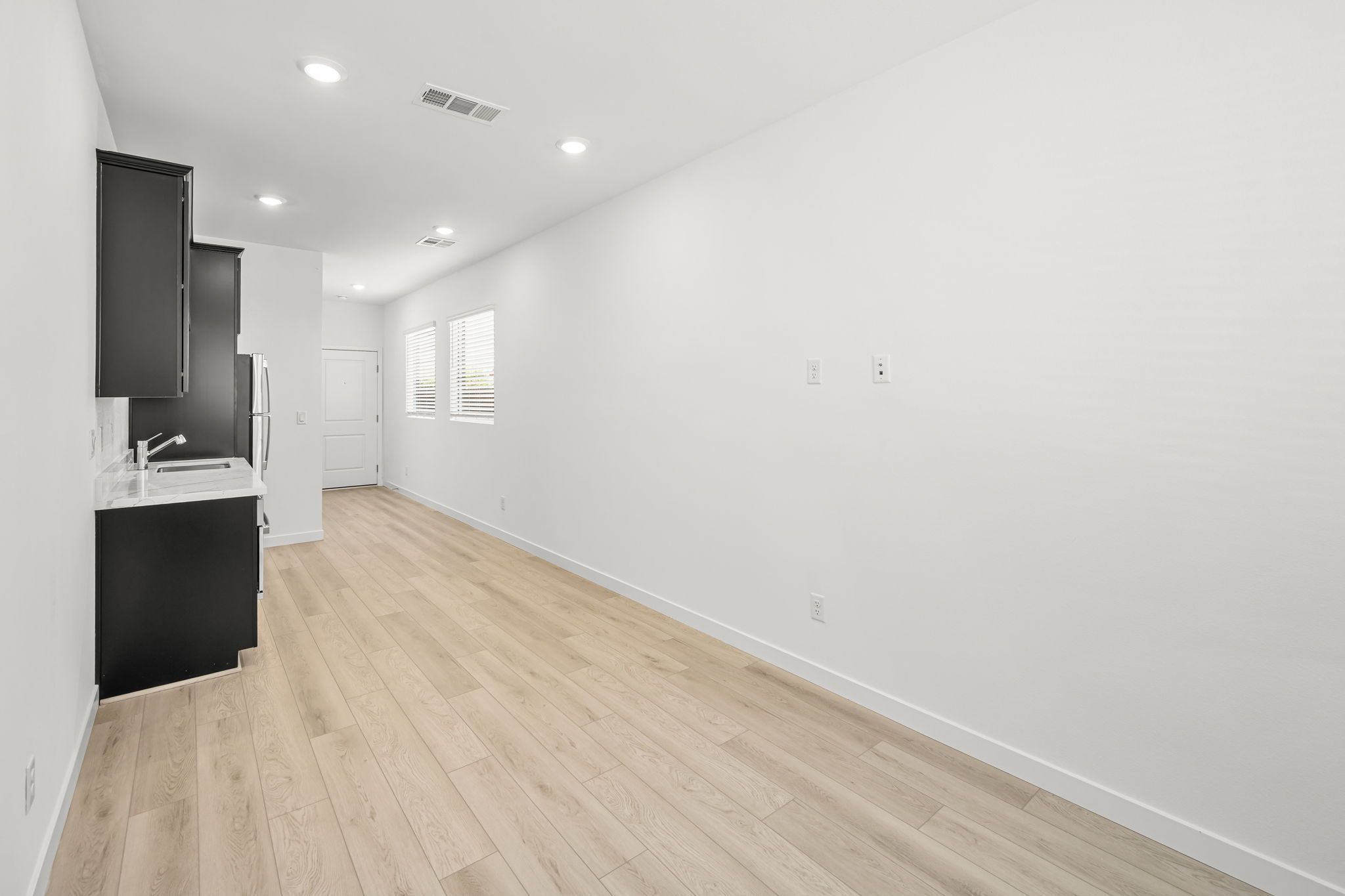 18 web or mls Lennar   2715 Saunder Ave 18