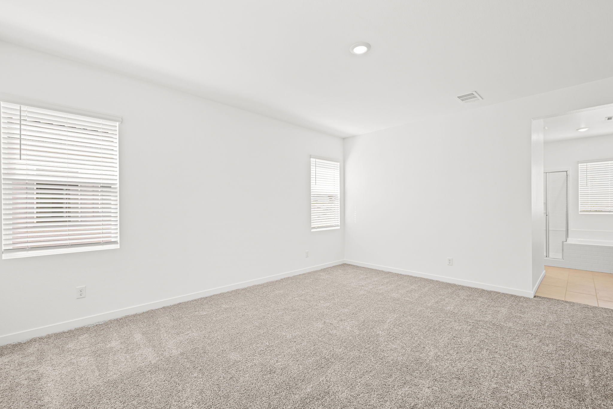 27 web or mls Lennar   2715 Saunder Ave 27