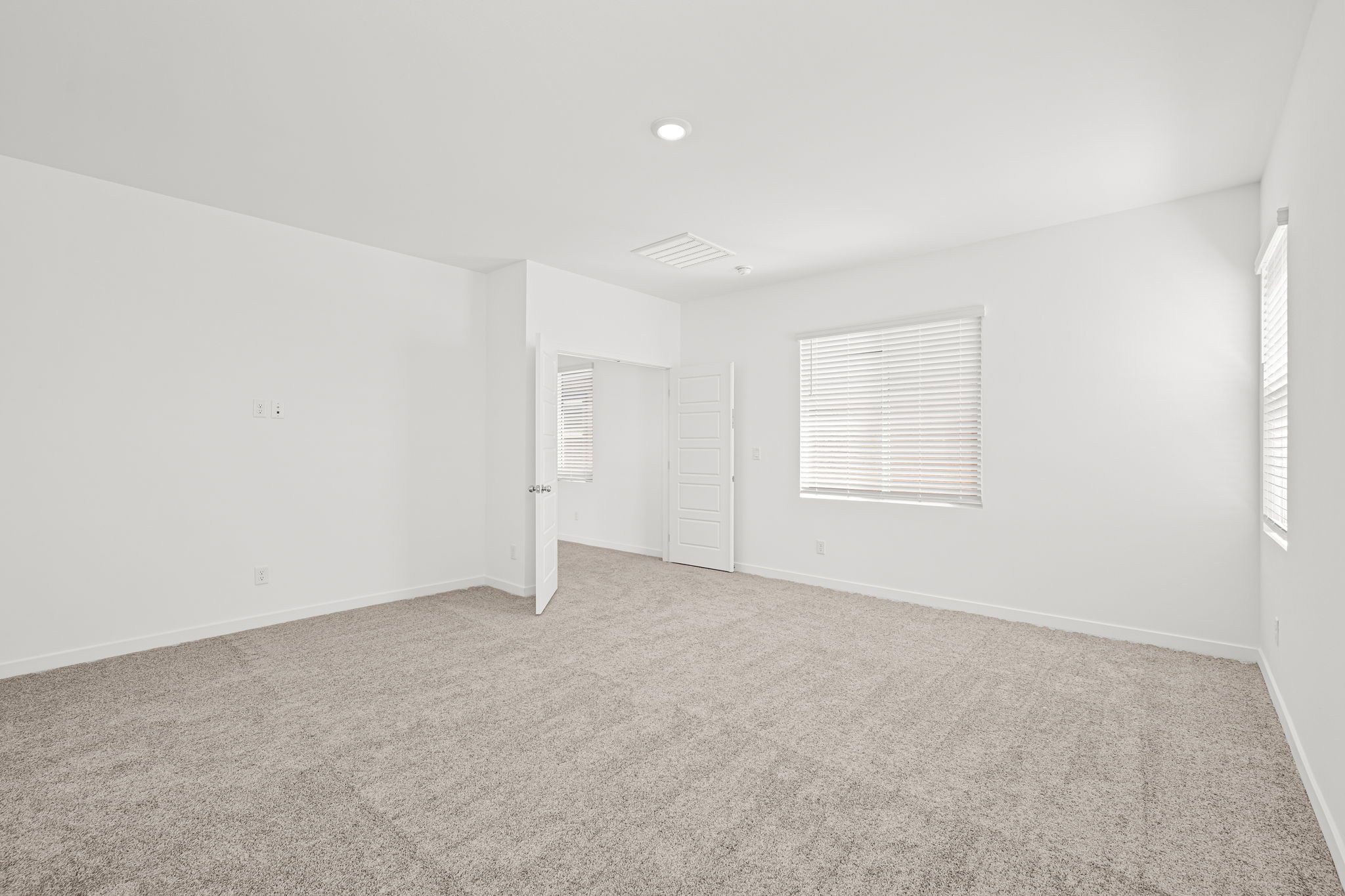 28 web or mls Lennar   2715 Saunder Ave 28