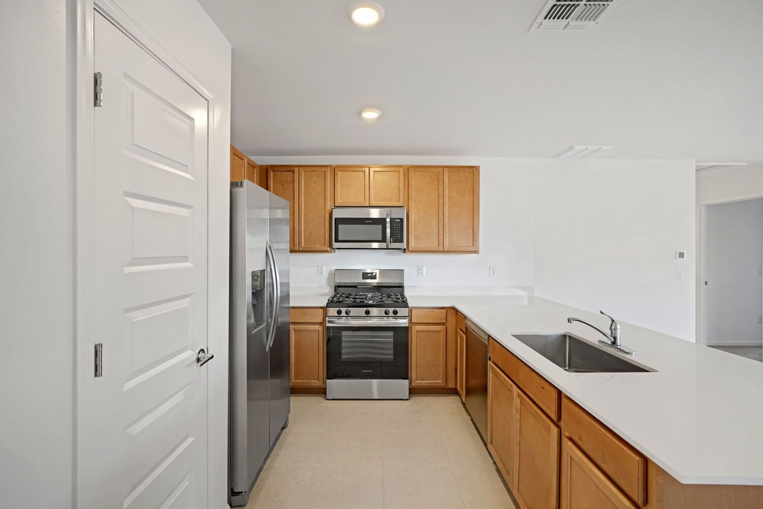 34308 S FALLSTREAK DR   Web Quality   004   04 Kitchen