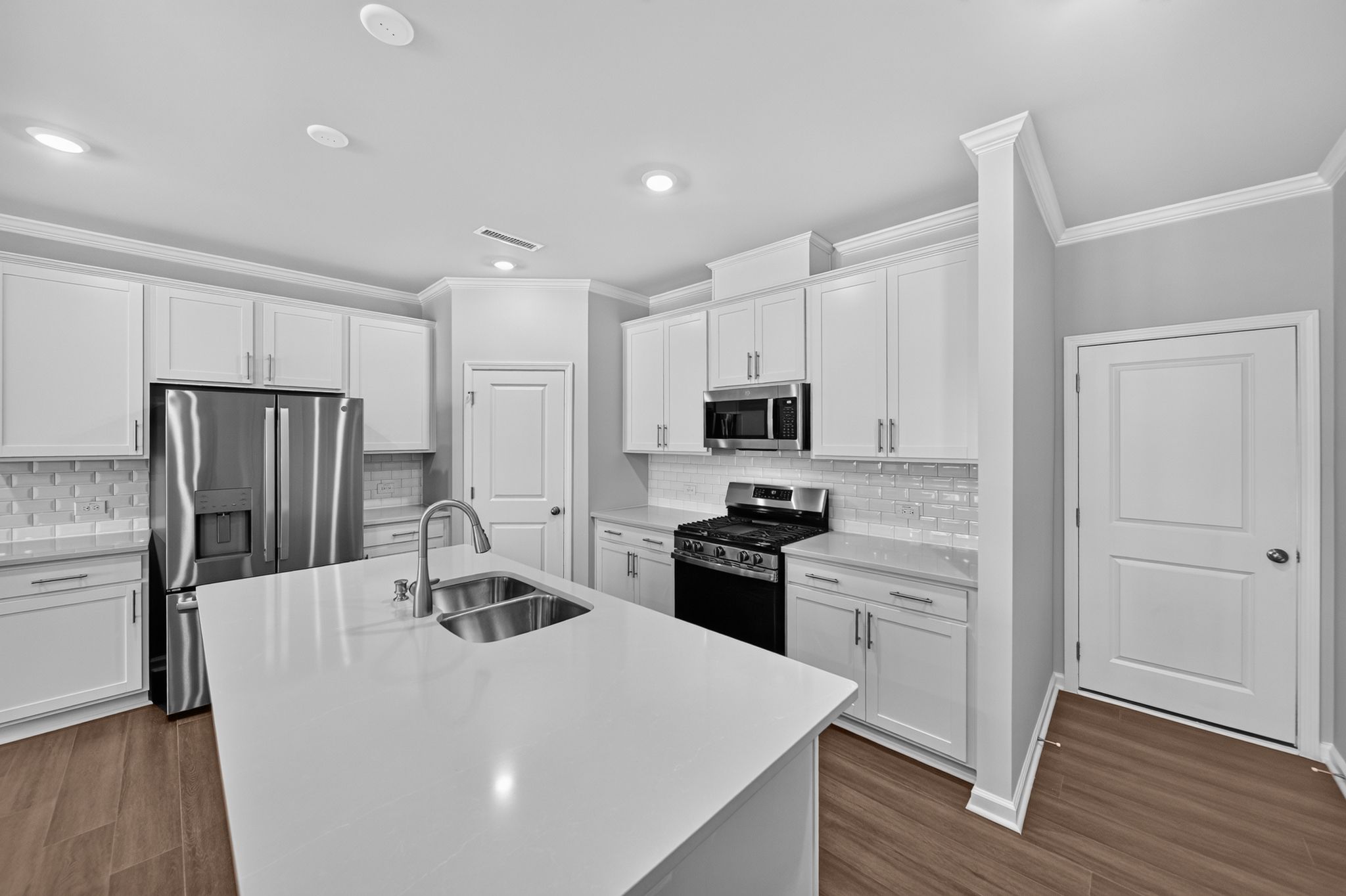 Rosedale Sutton 10