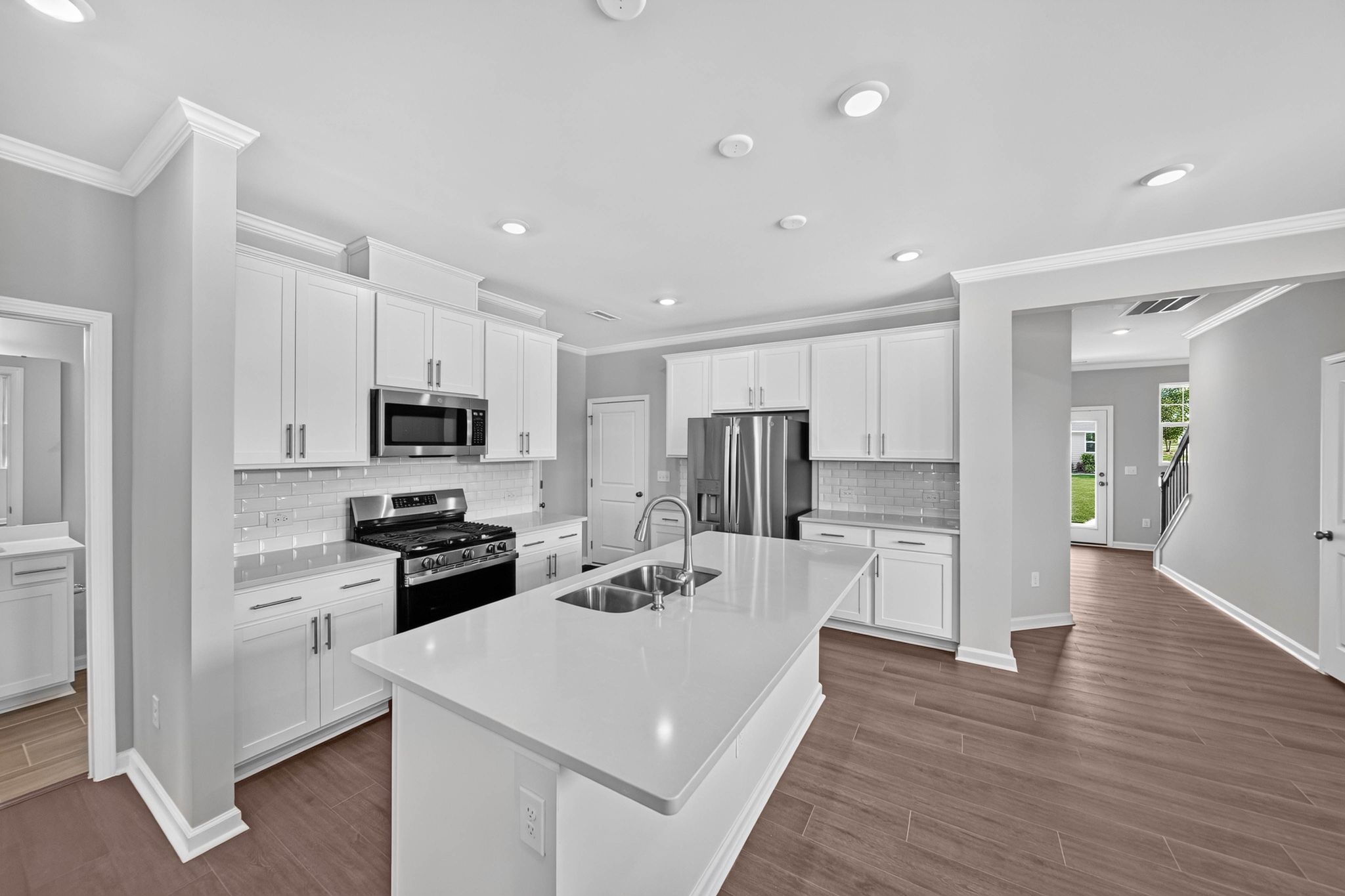 Rosedale Dylan 9