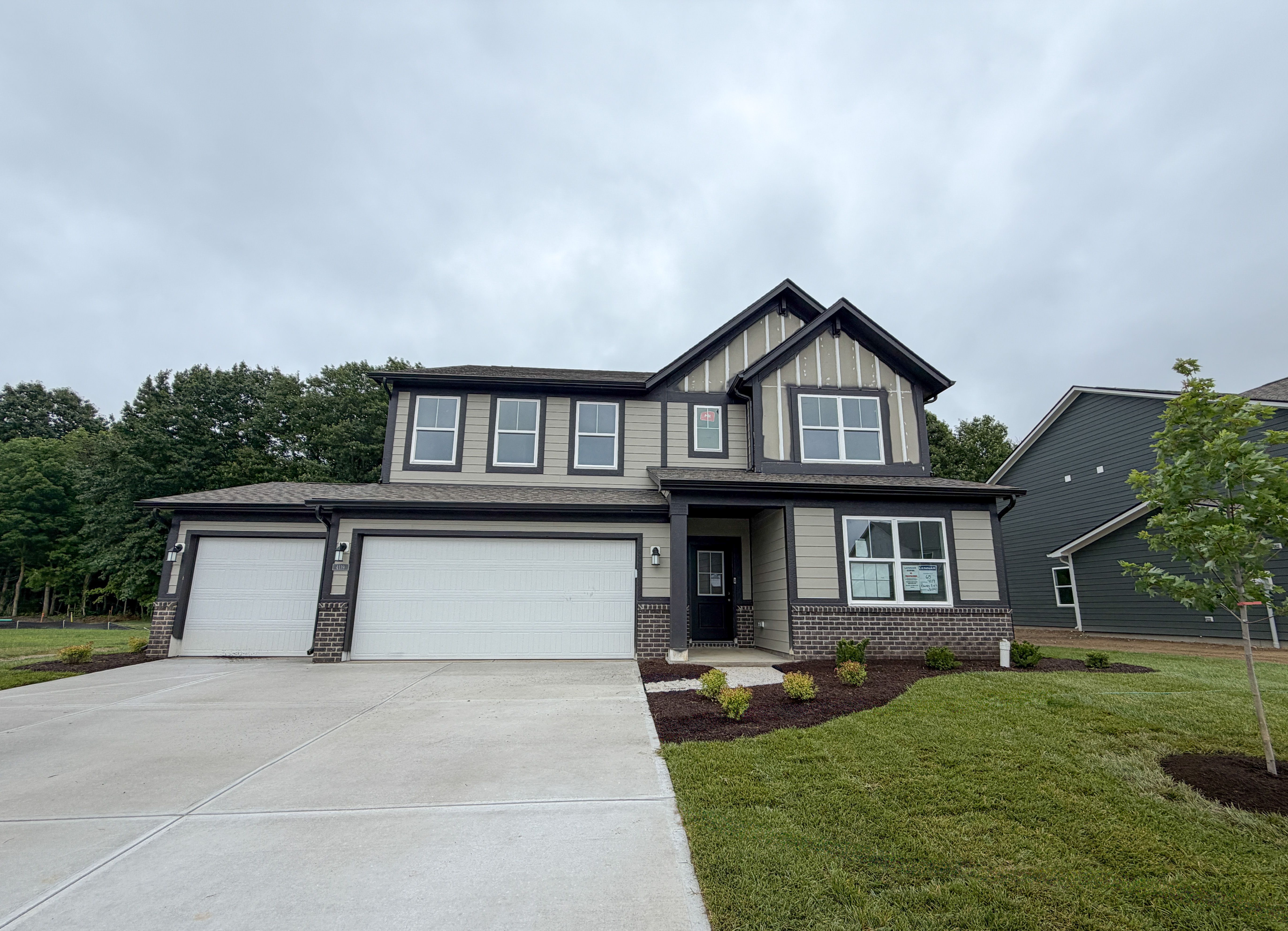 Valencia - Montgomery Woods: Indianapolis, Indiana - Lennar