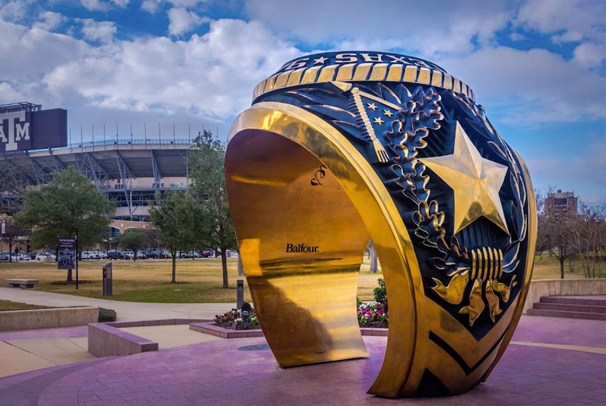 Navasota TXATM Stadium Big Ring Sculpture