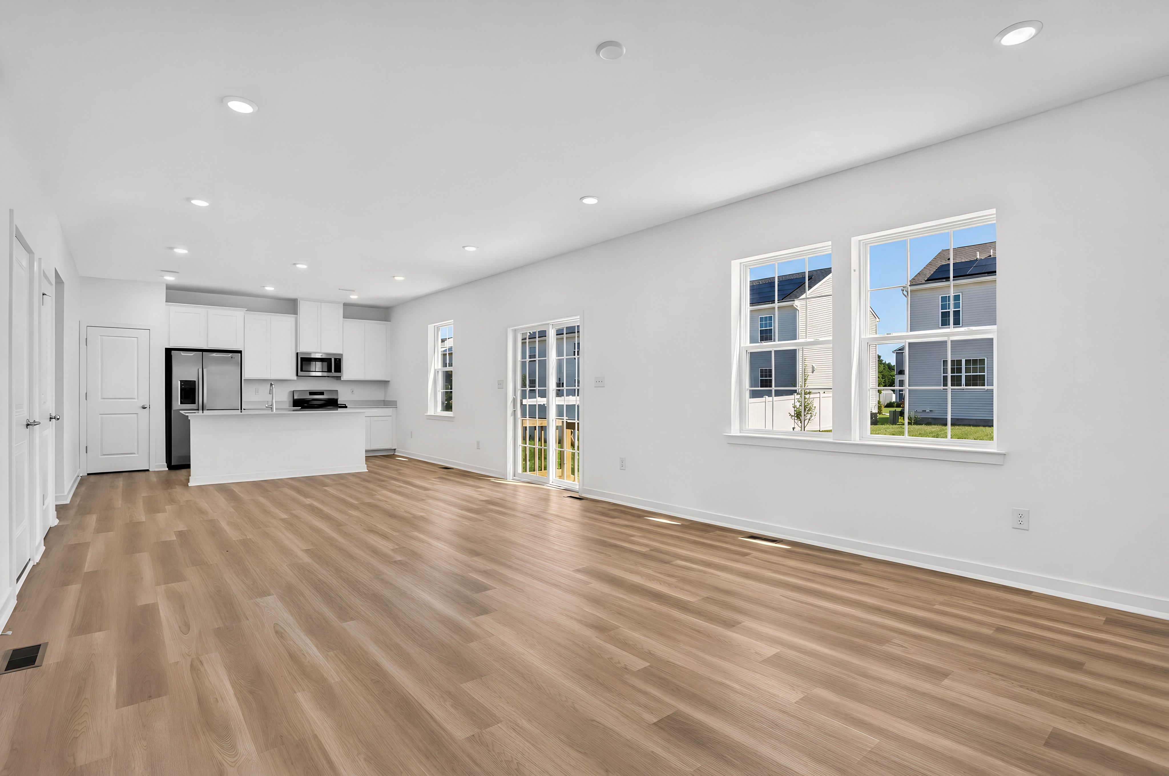 Emerson Square Richmond Great 1of2 F1