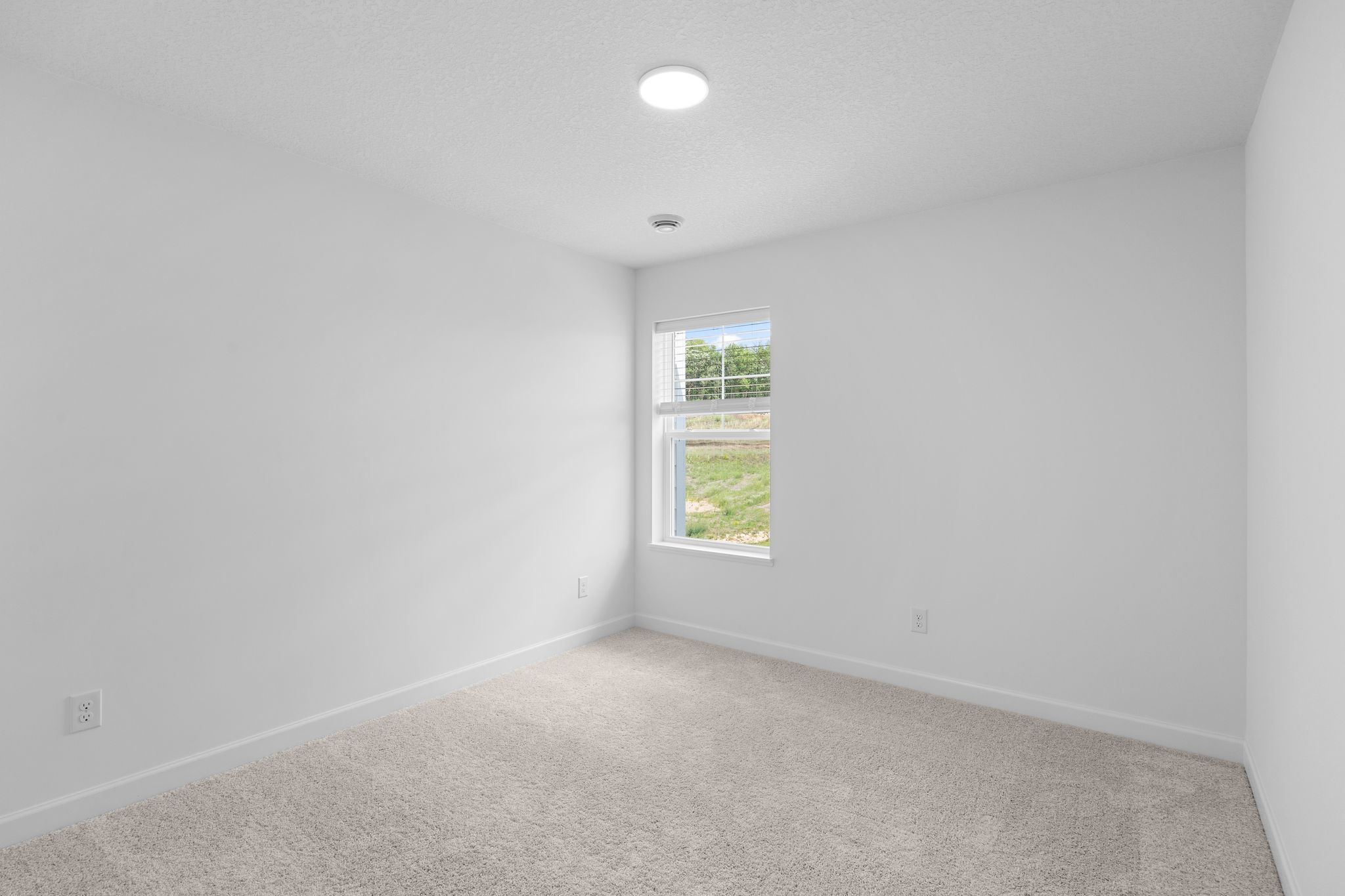 3 Trails End Raleigh QMI H S1202 Bedroom 1of2 F2