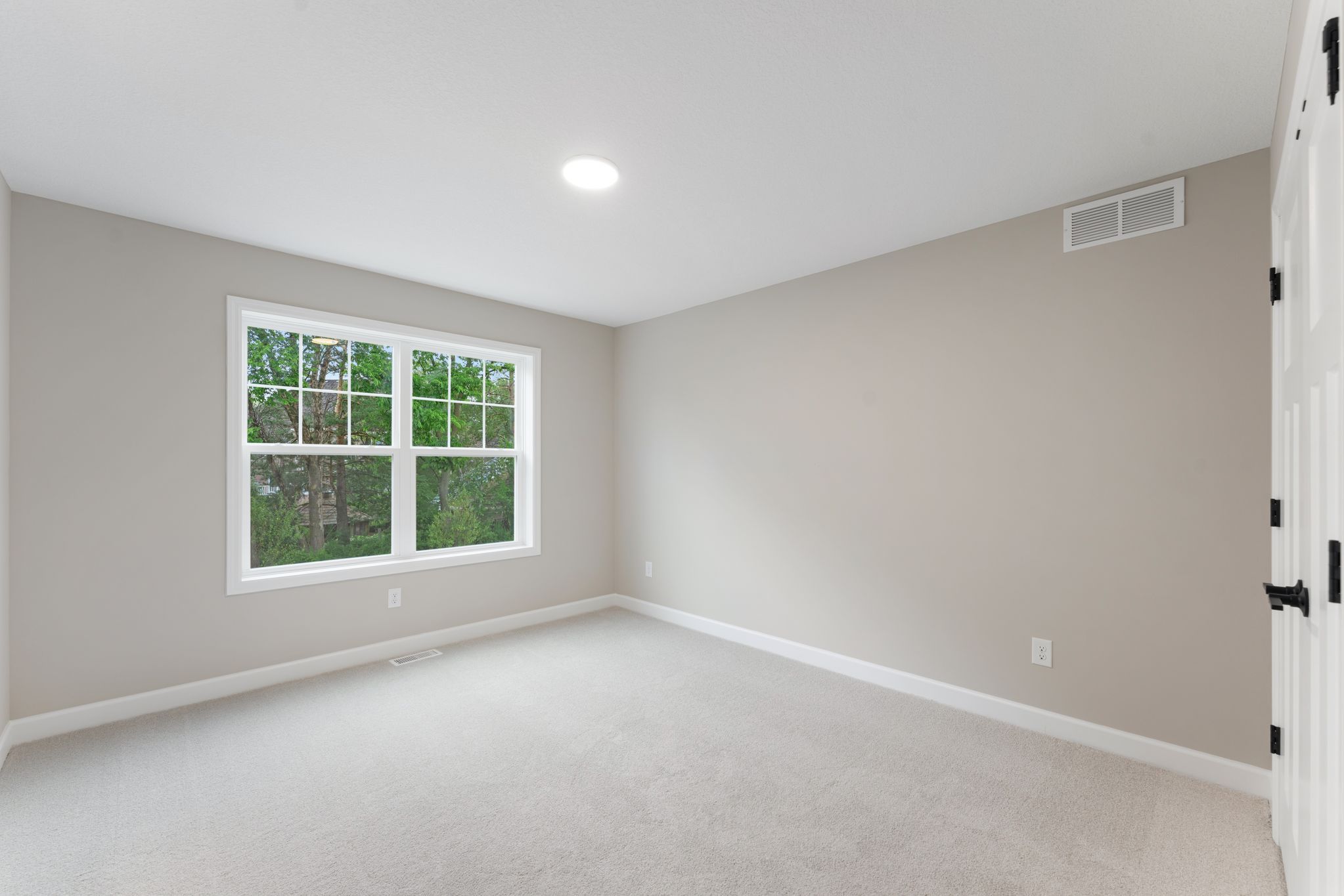 17 Tavera Snelling QMI H S6122 Bedroom 5of8 F2