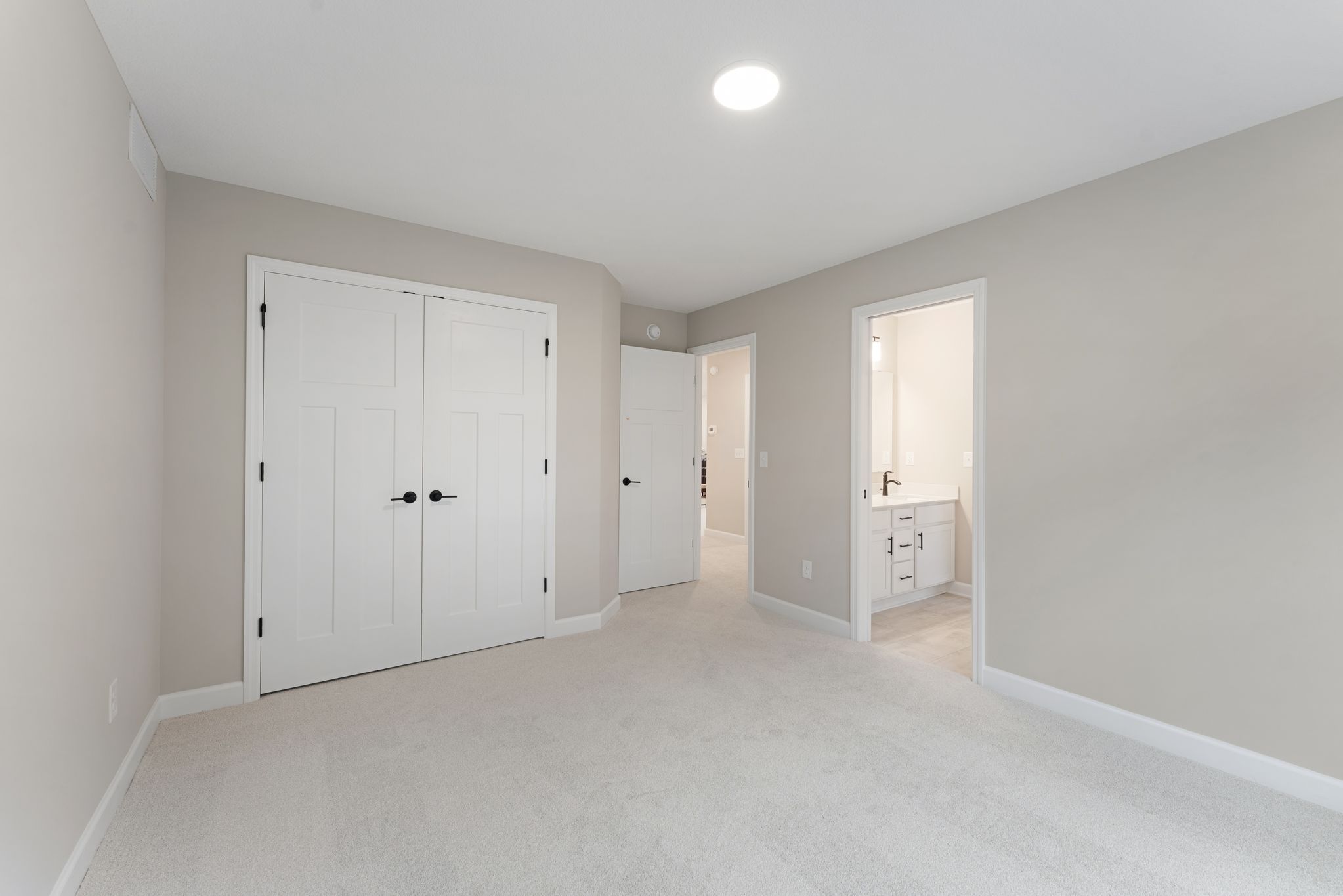 18 Tavera Snelling QMI H S6122 Bedroom 6of8 F2