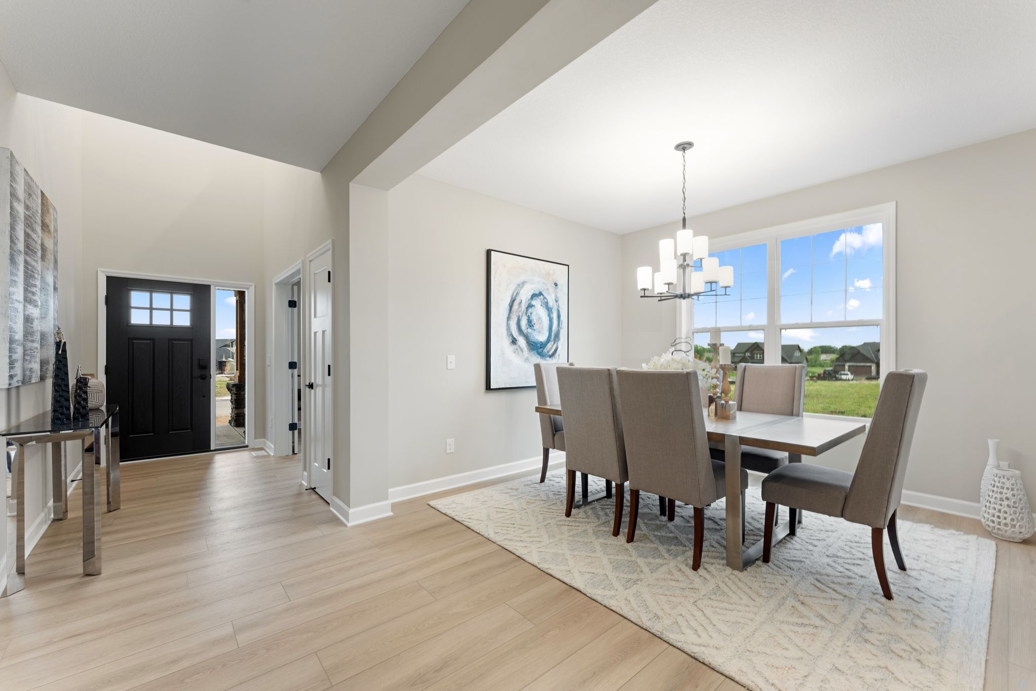 21 Tavera Snelling QMI H S6122 Dining Room 1of4 F1