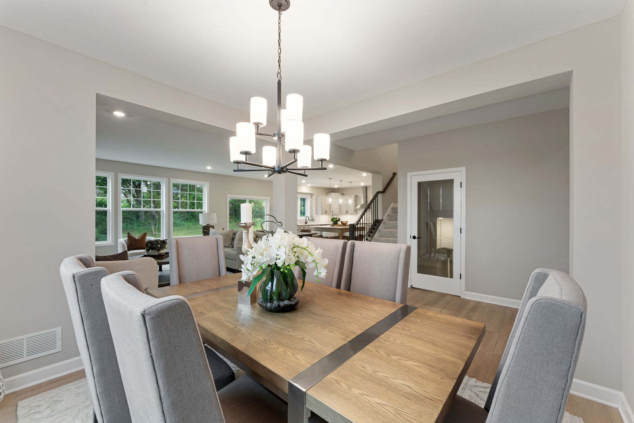 23 Tavera Snelling QMI H S6122 Dining Room 3of4 F1