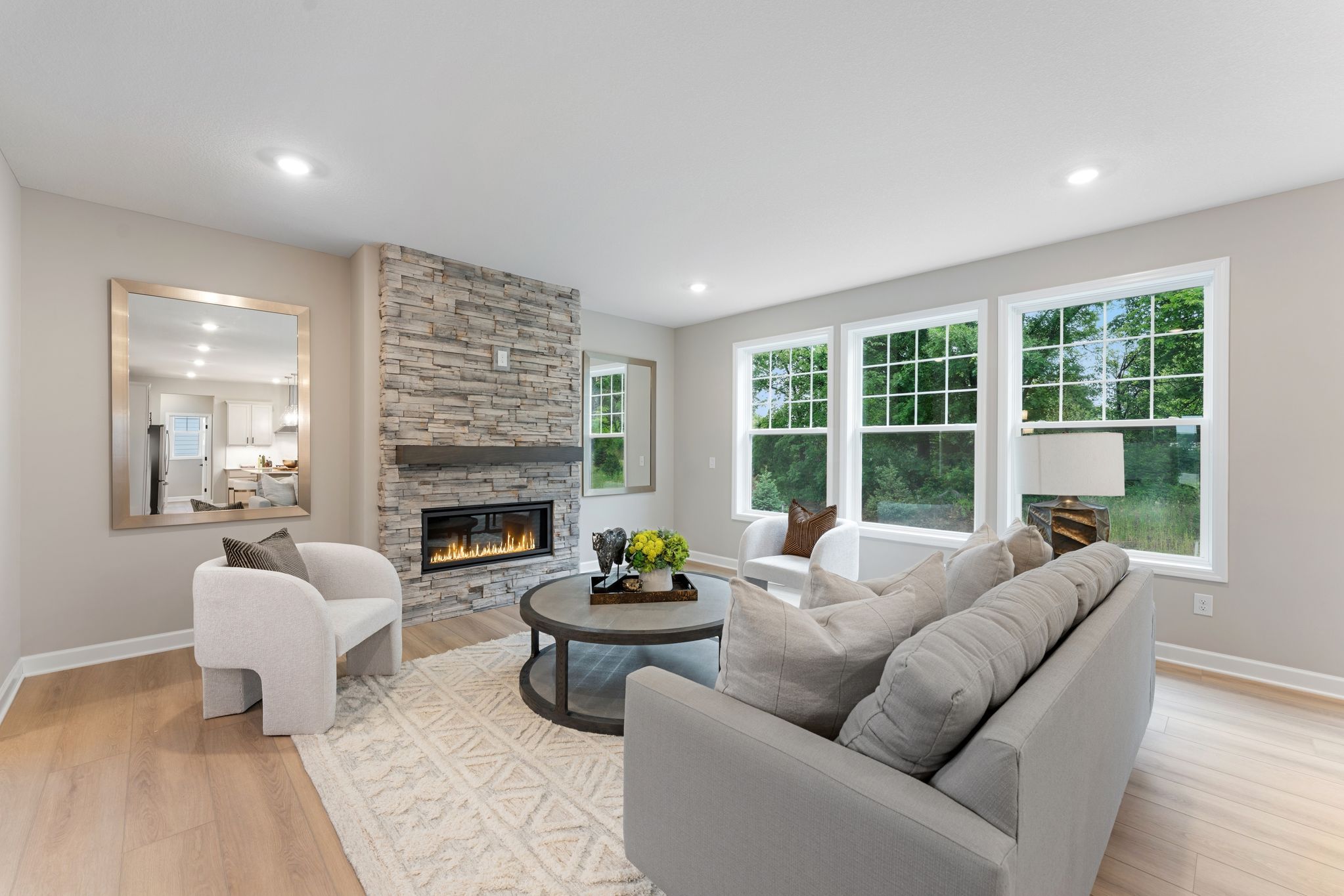 26 Tavera Snelling QMI H S6122 Great Room 1of3 F1