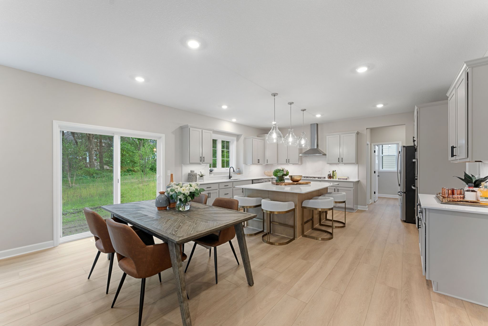 30 Tavera Snelling QMI H S6122 Kitchen 2of6 F1