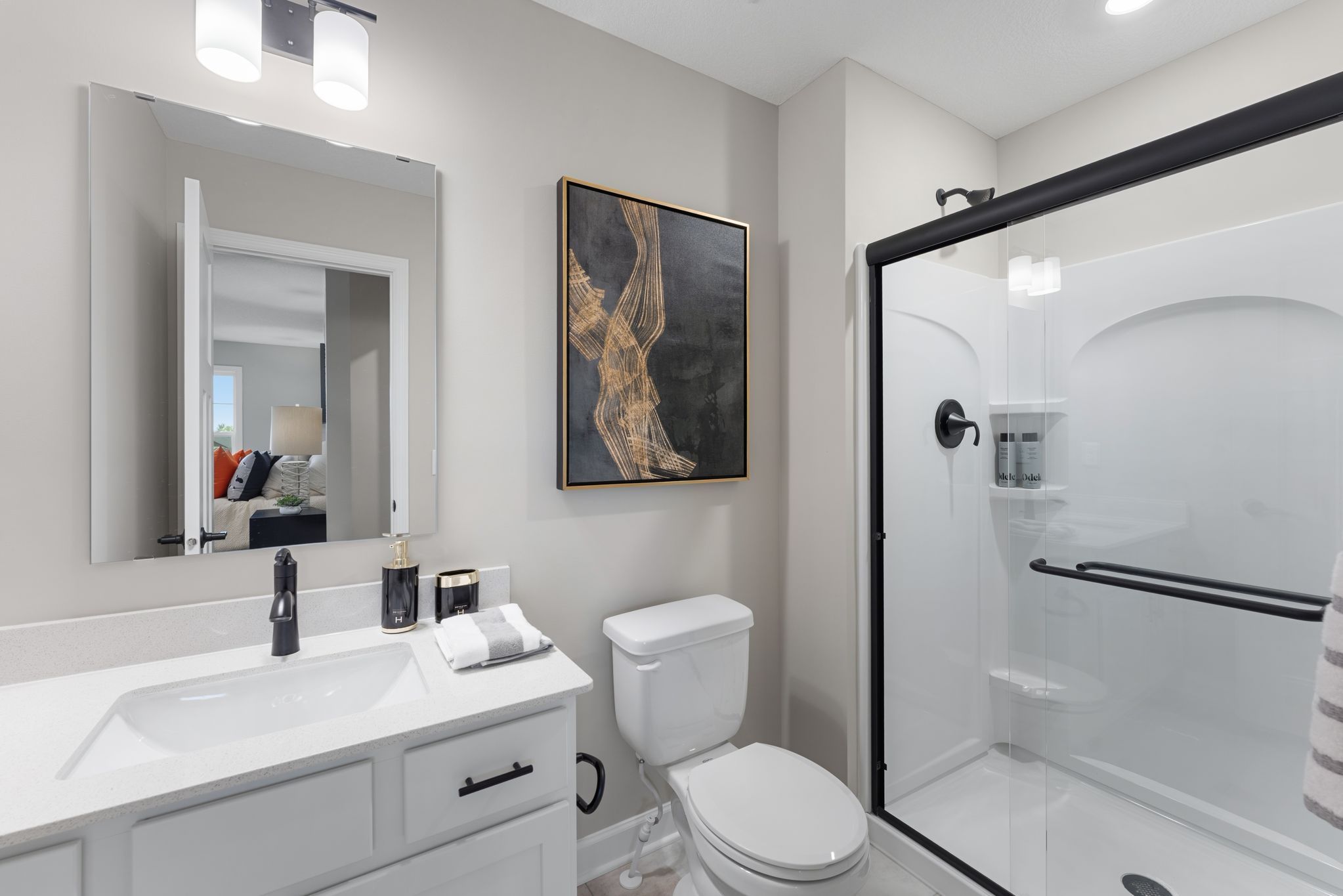 8 Tavera Snelling QMI H S6122 Bathroom 1of5 F2
