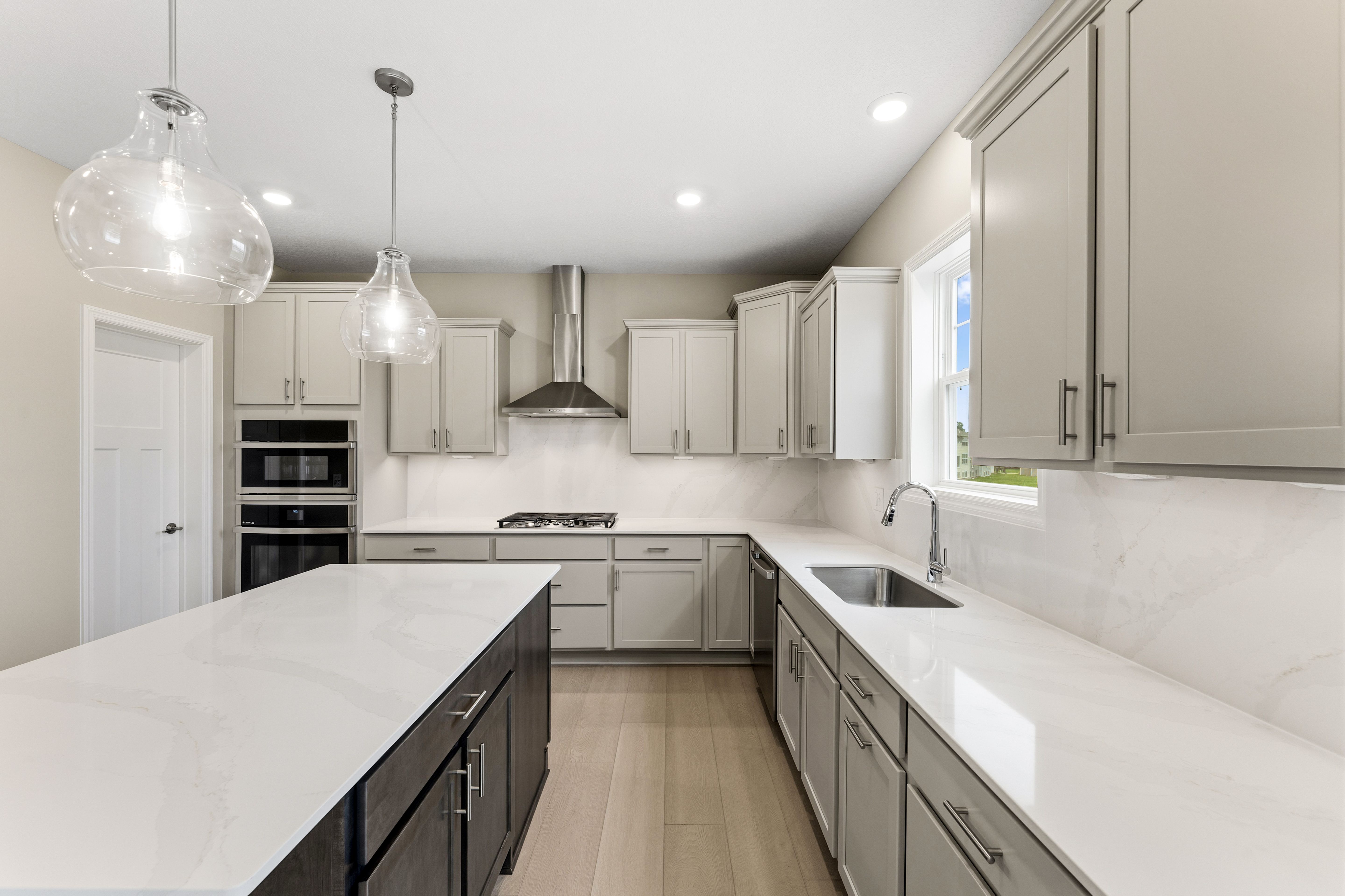 Tavera Lewis QMI H S4829 Kitchen 1of2 F1