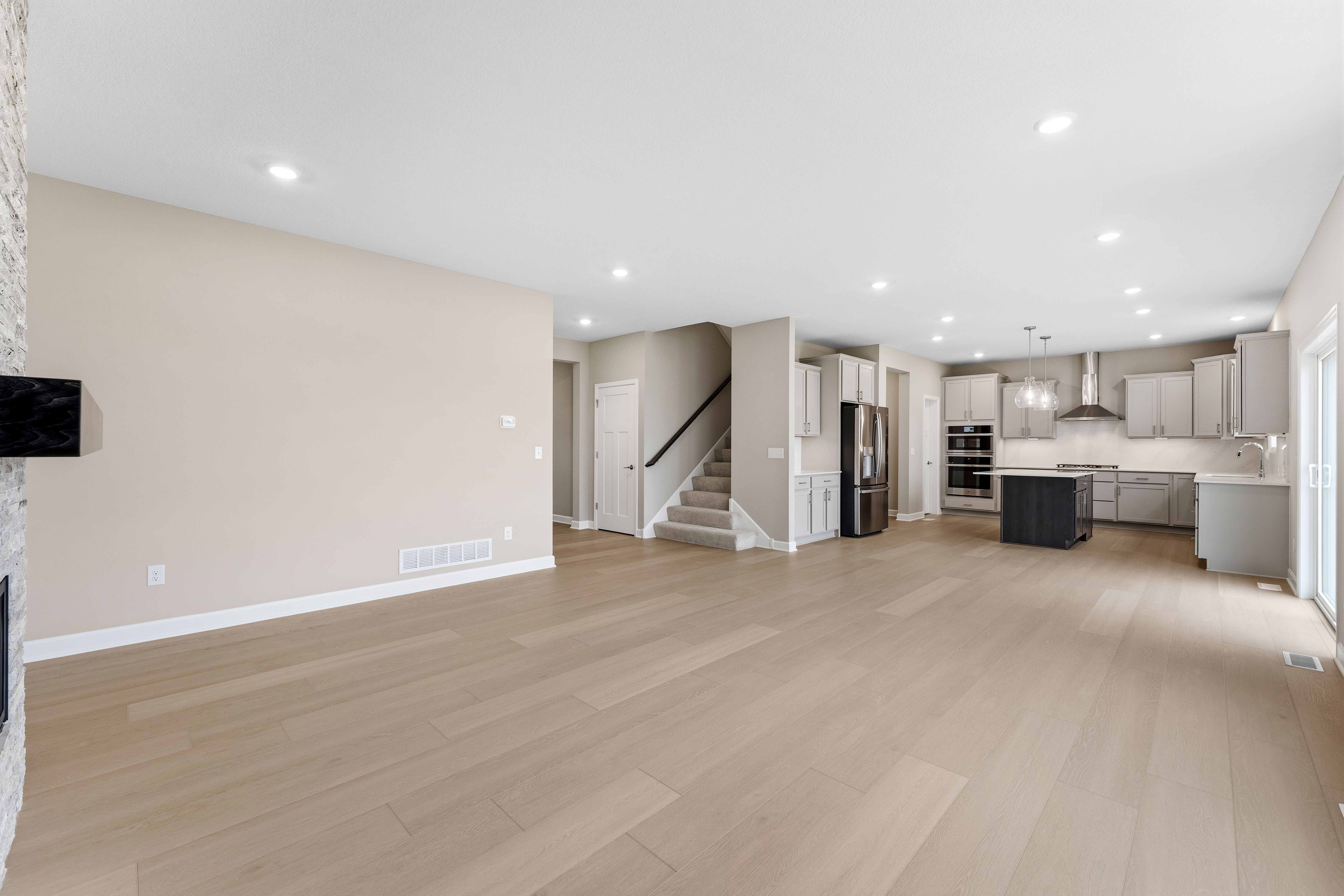 Tavera Lewis QMI H S4829 Great Room 1of3 F1