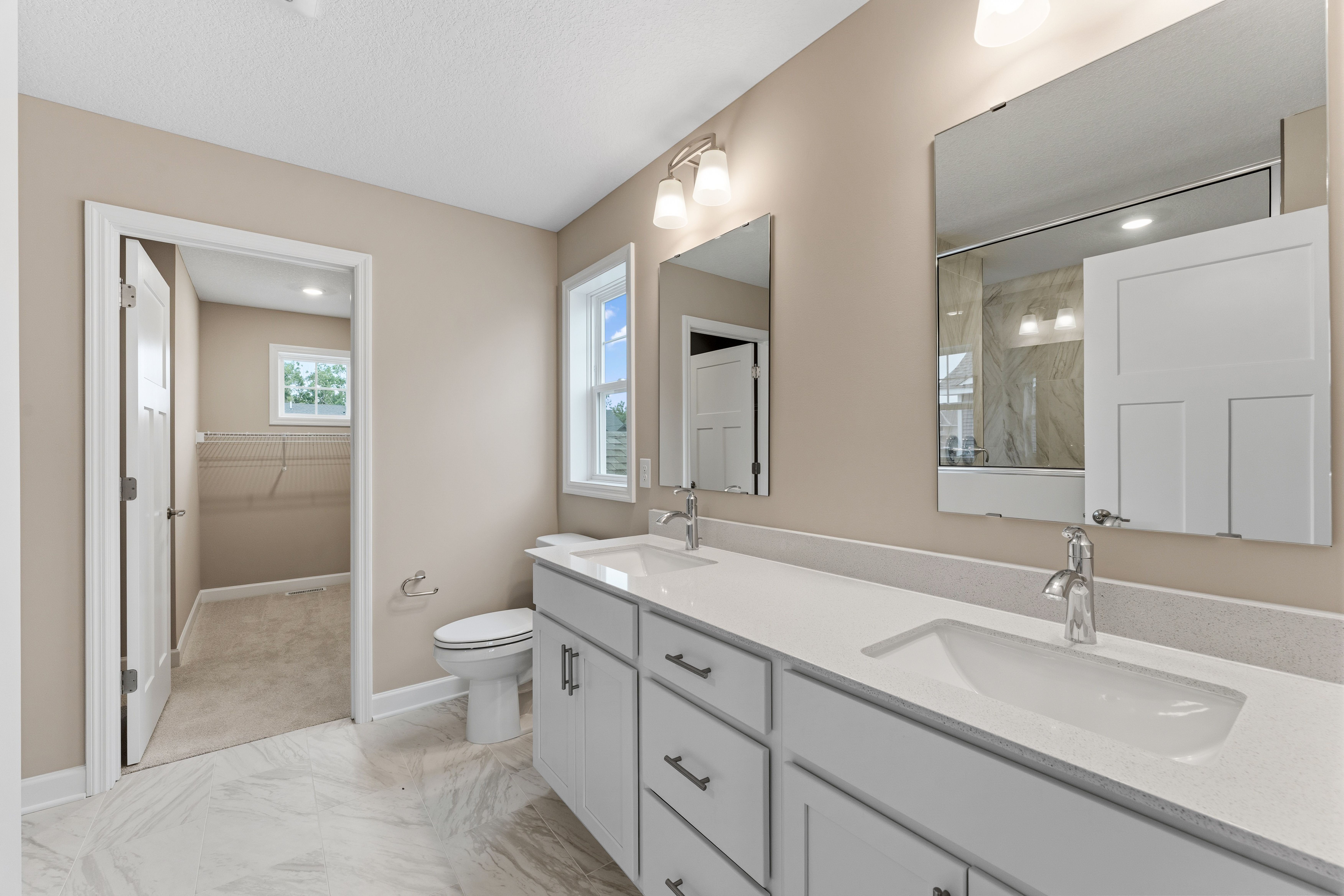 Tavera Lewis QMI H S4829 Owners Bathroom F2