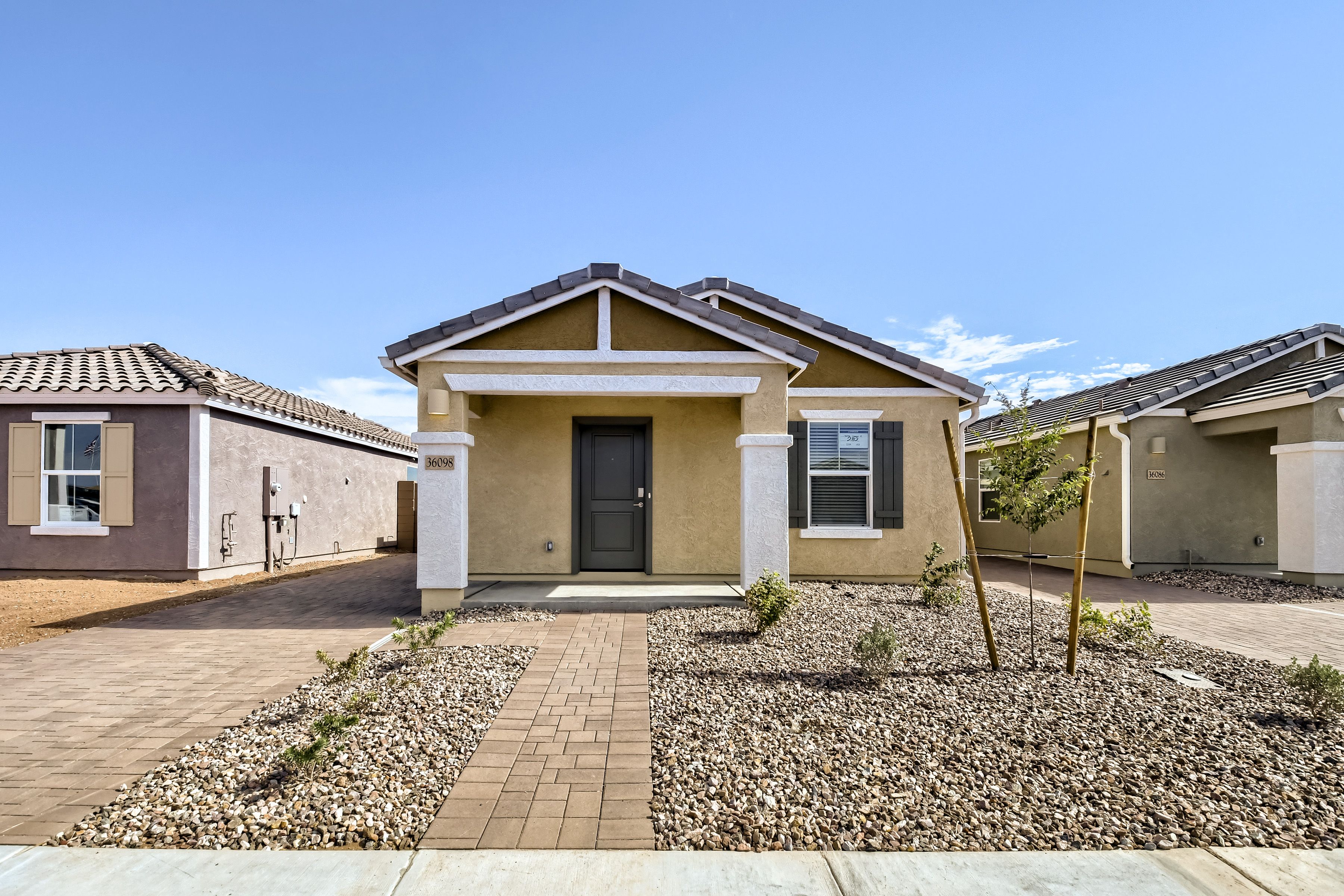 36098 W Charity Pl   Print Quality   001   01 Exterior Front