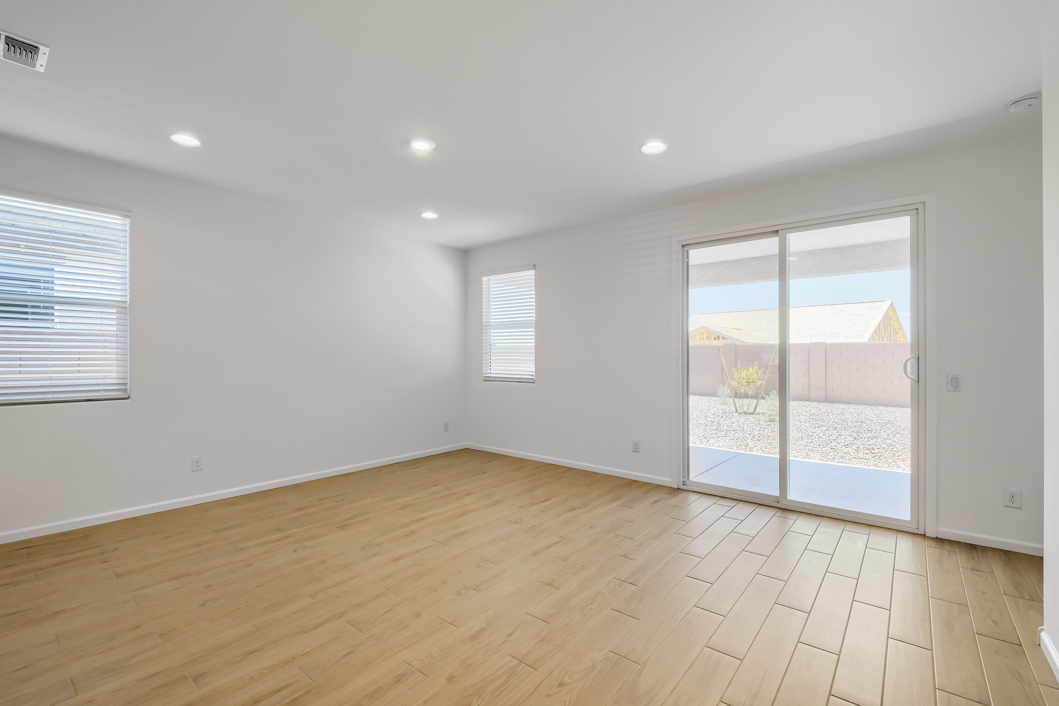 18741 W Maplewood Dr   Print Quality   002   02 Living Room