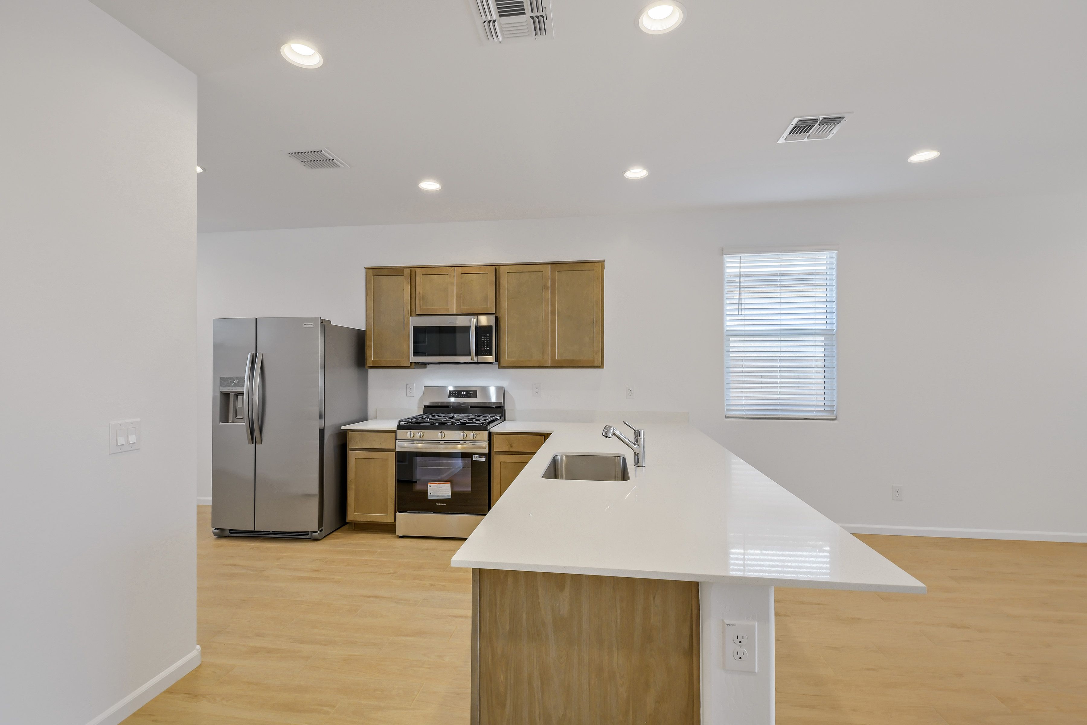 18741 W Maplewood Dr   Print Quality   003   03 Kitchen