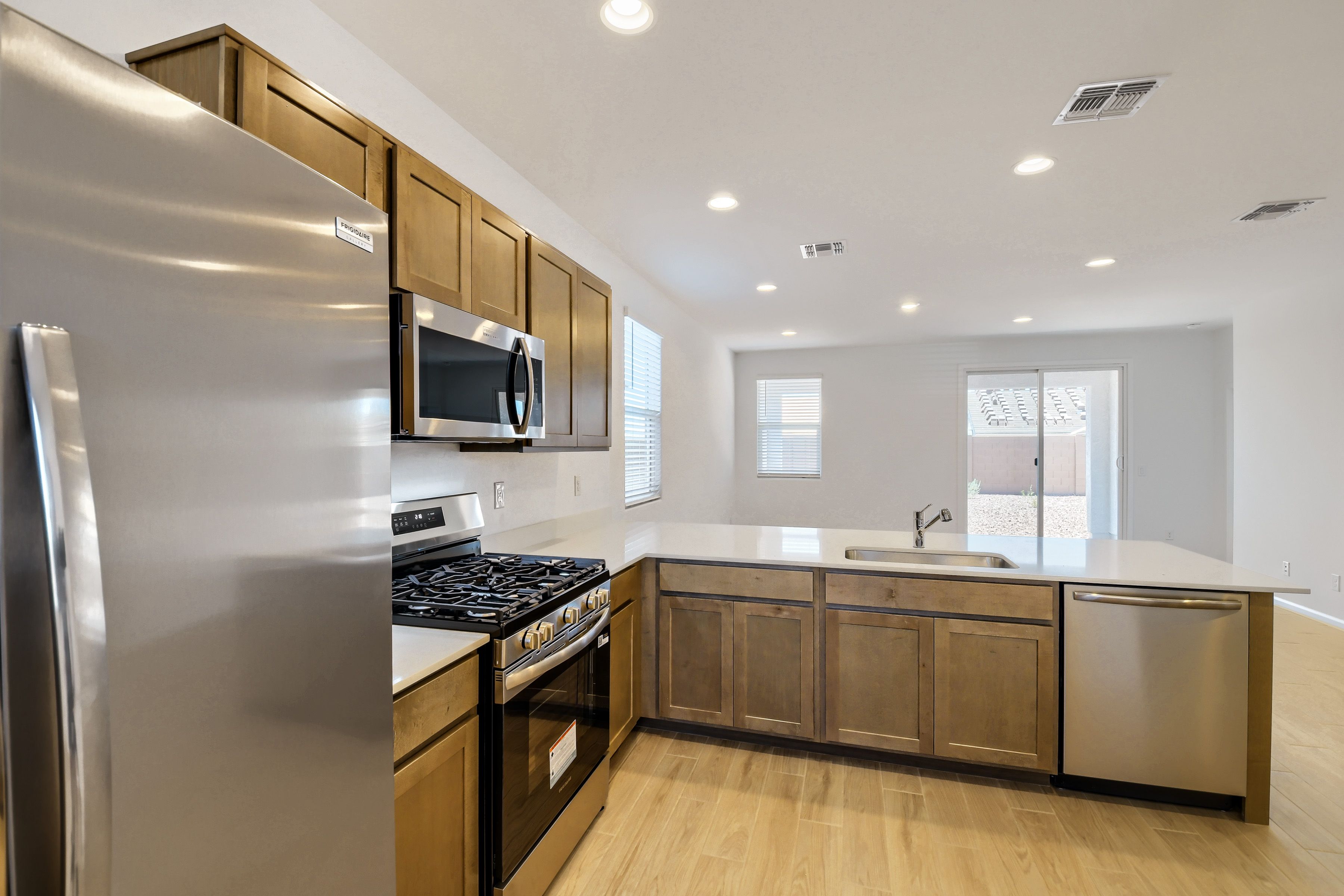 18741 W Maplewood Dr   Print Quality   004   04 Kitchen