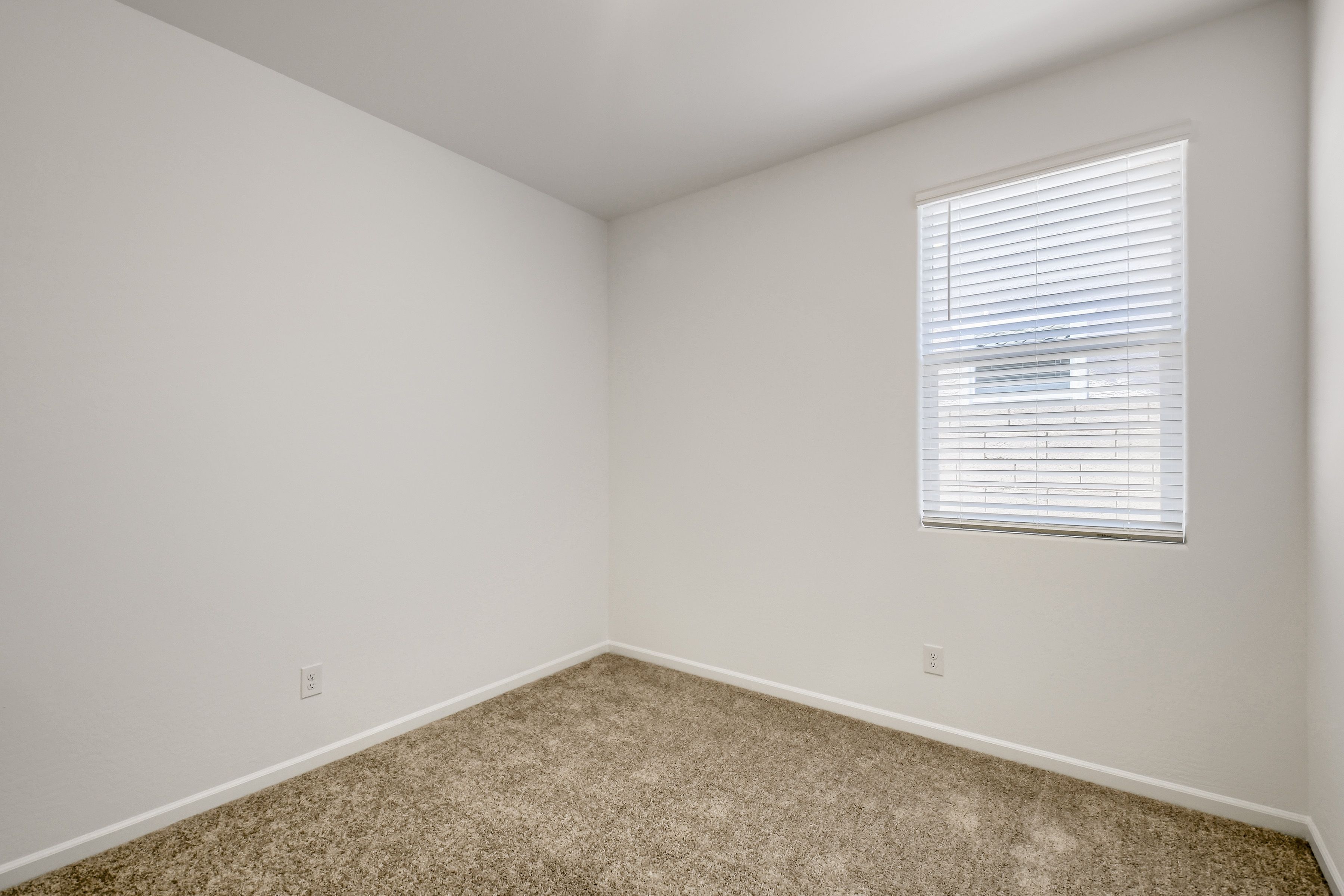 18741 W Maplewood Dr   Print Quality   009   09 Bedroom