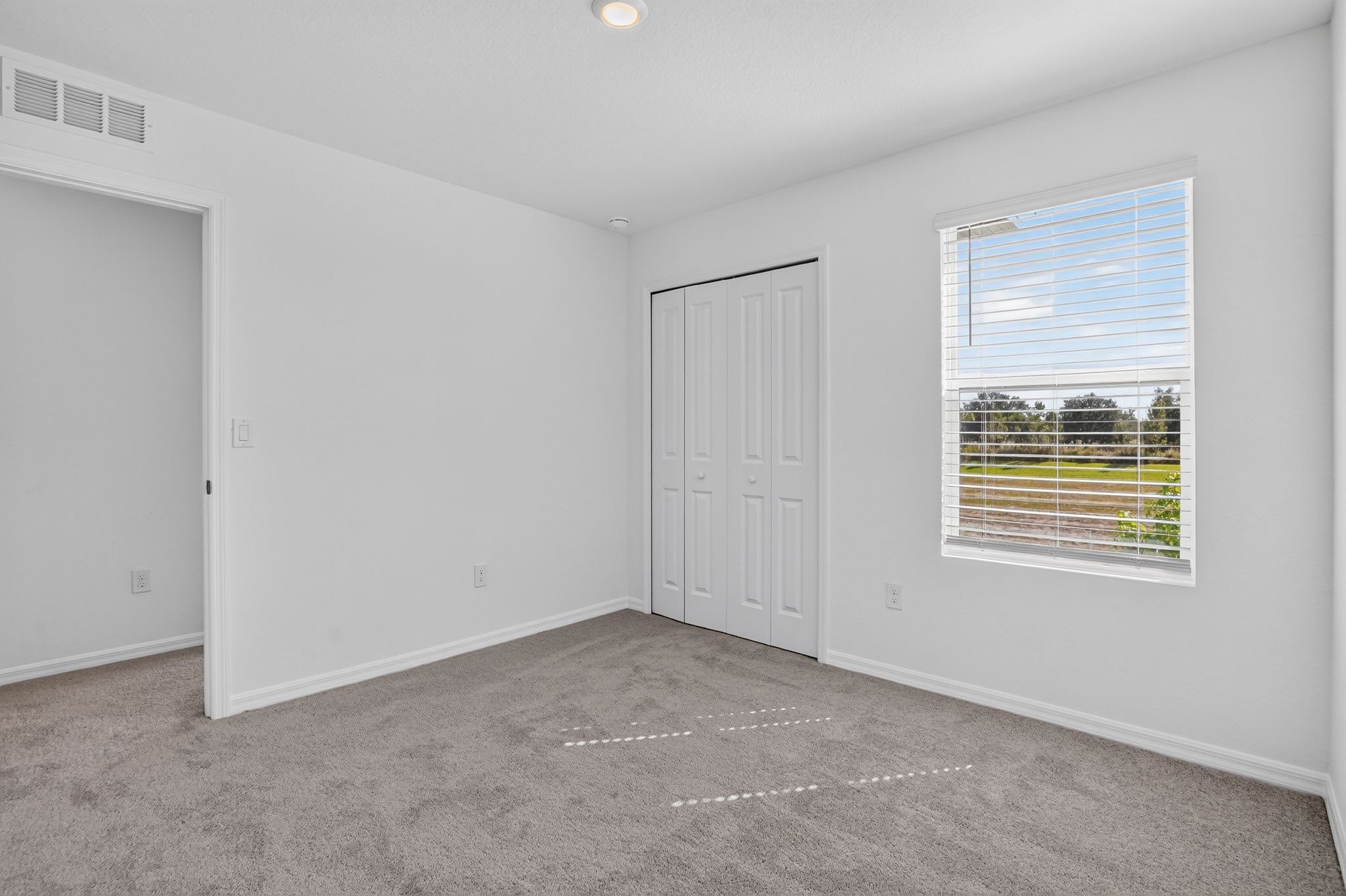 13 18047 Mellon St Bedroom 4181