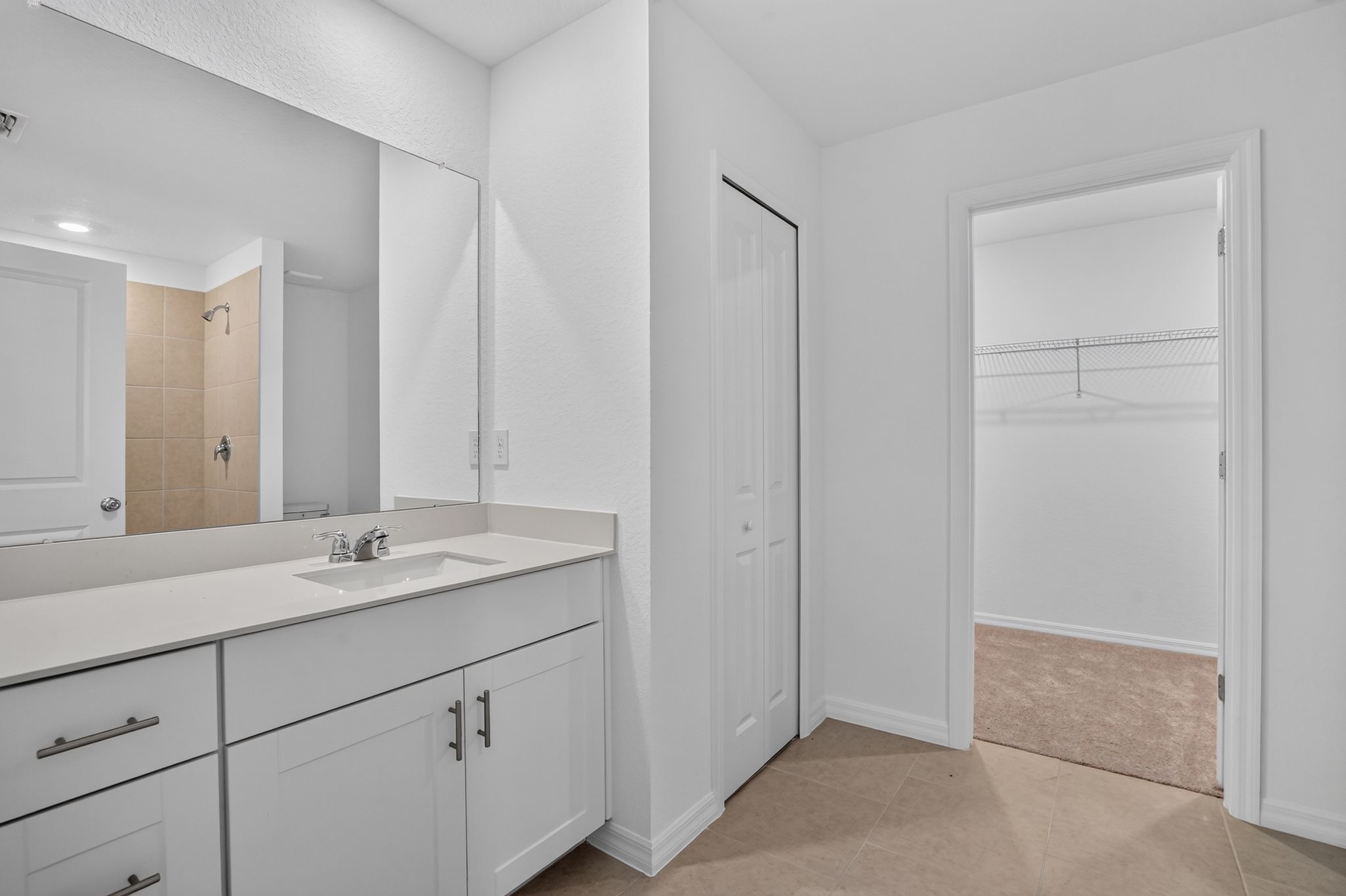 21 18047 Mellon St Bathroom 4157