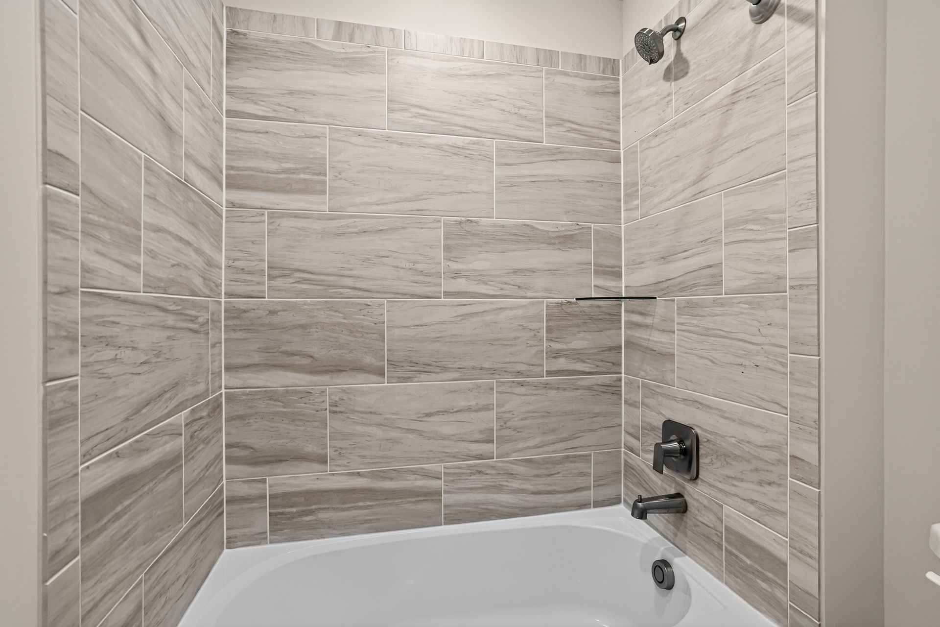 Parkland Trace Belvedere Bath2 1of2 F2
