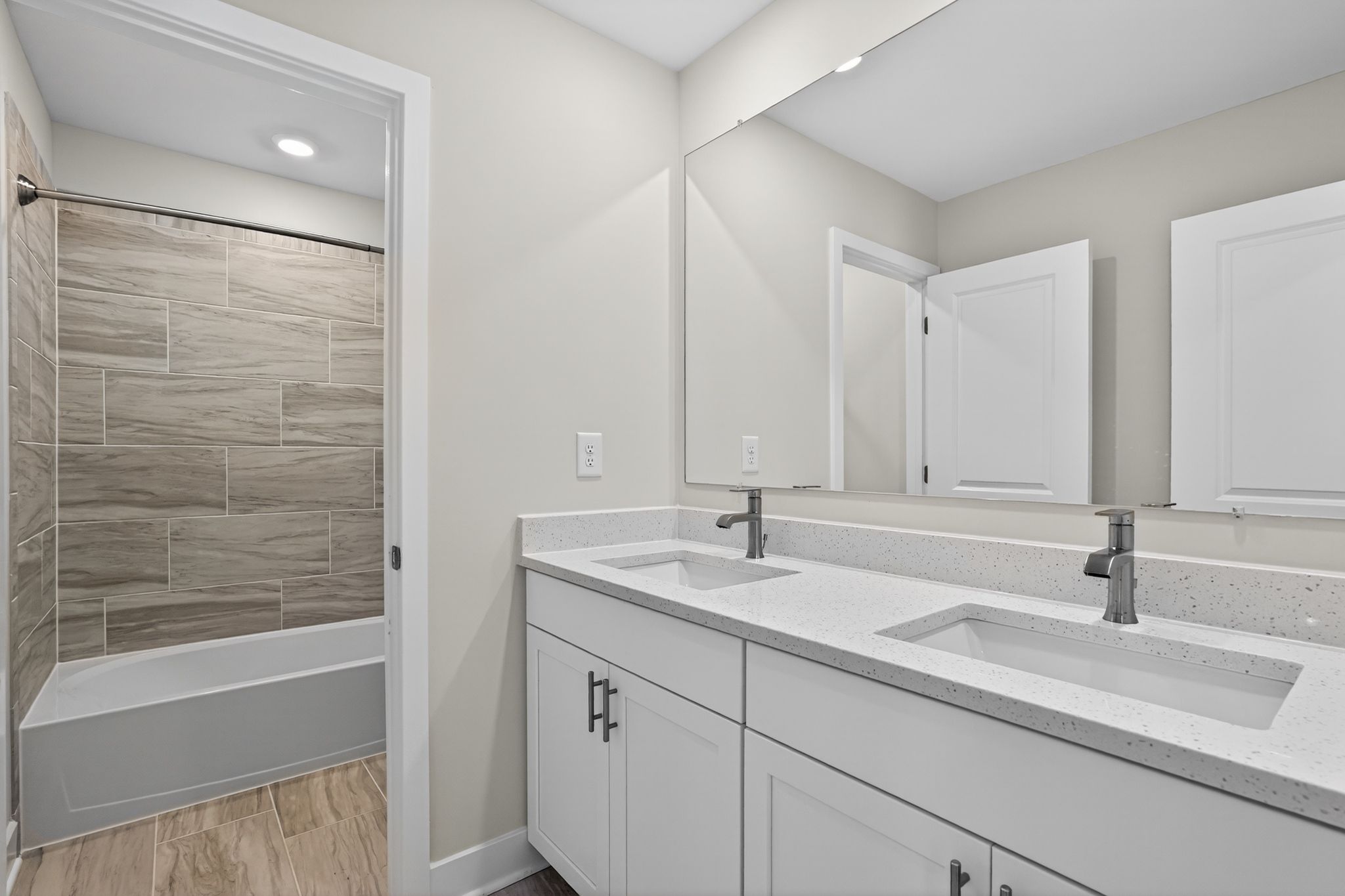 Parkland Trace Belvedere Bath2 2of2 F2