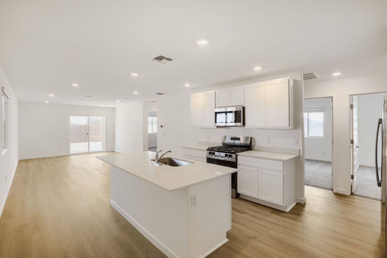 11470 W Red Admiral St   Web Quality   005   05 Kitchen