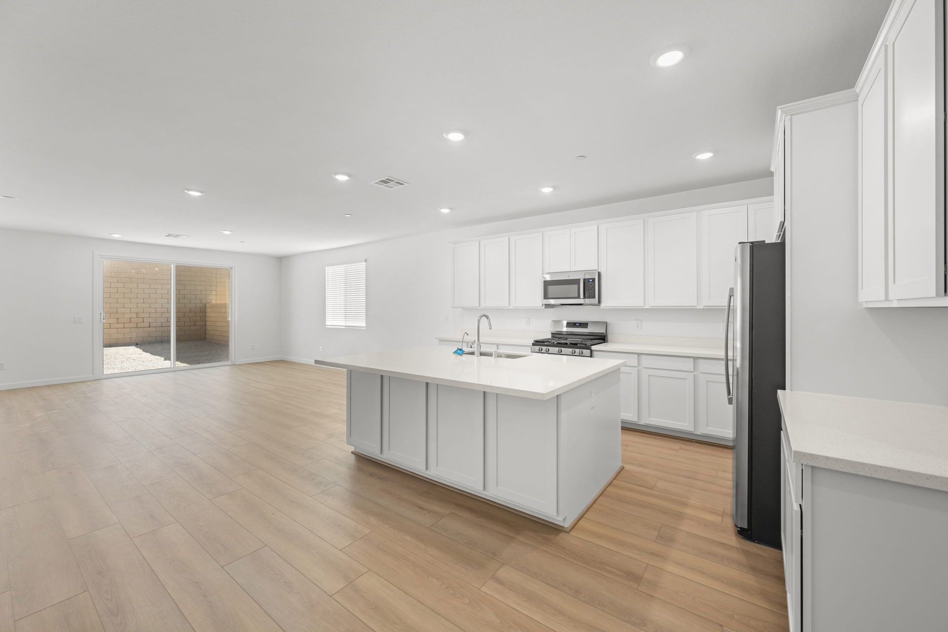 Lennar10886 Lewis Pointe Ave09