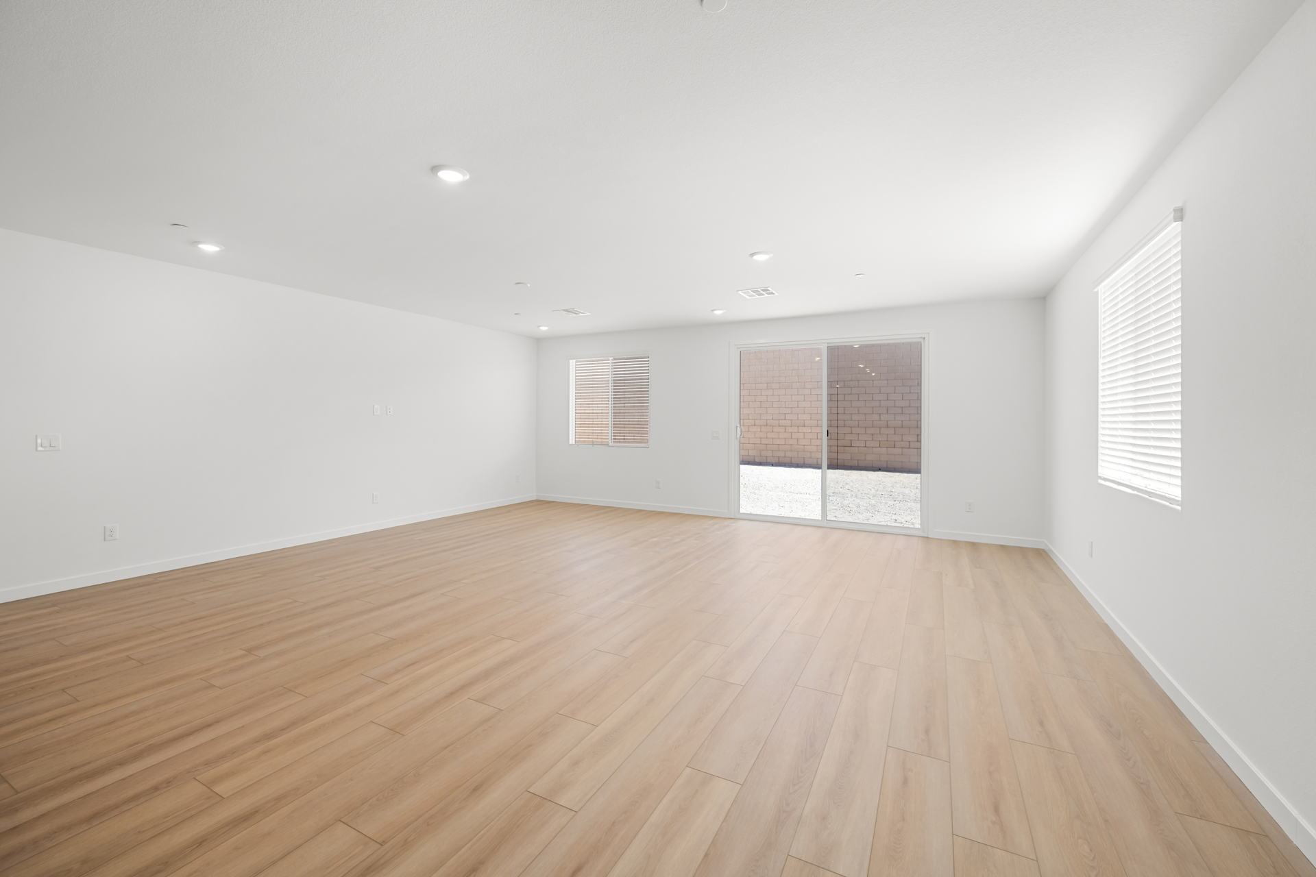 Lennar10886 Lewis Pointe Ave14
