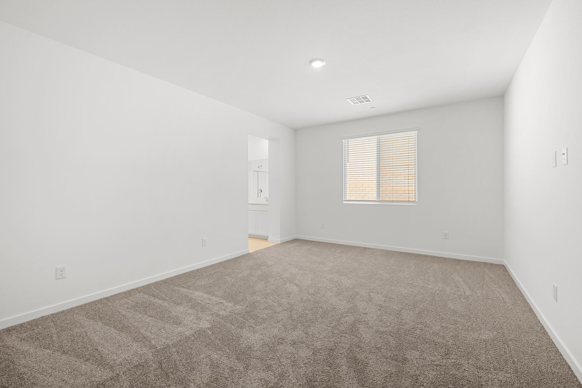 Lennar10886 Lewis Pointe Ave17