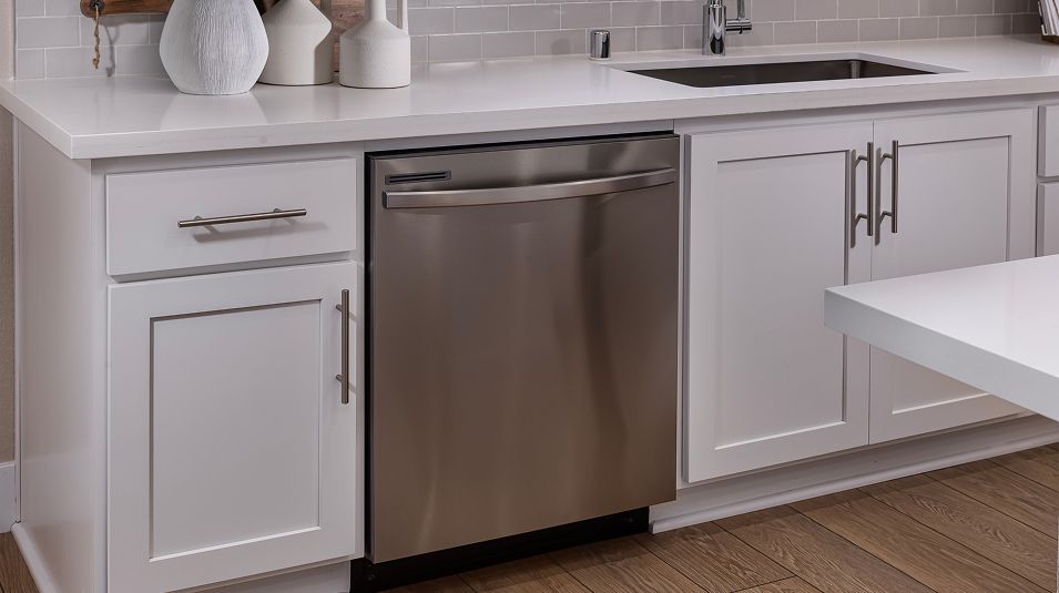 Walnut Cedar Point Res3 EI Kitchen Dishwasher