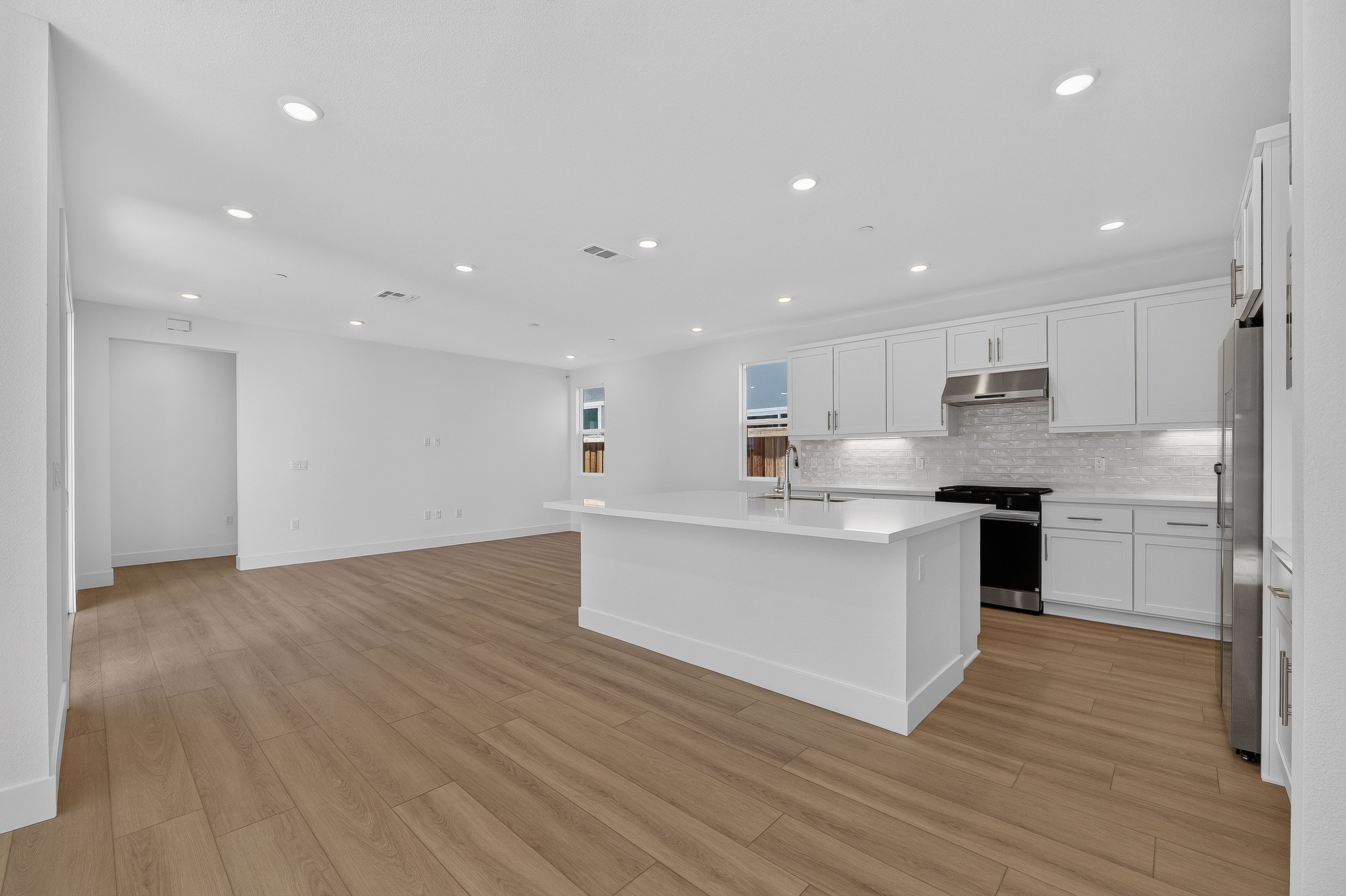 Hawthorn Hills 5 5