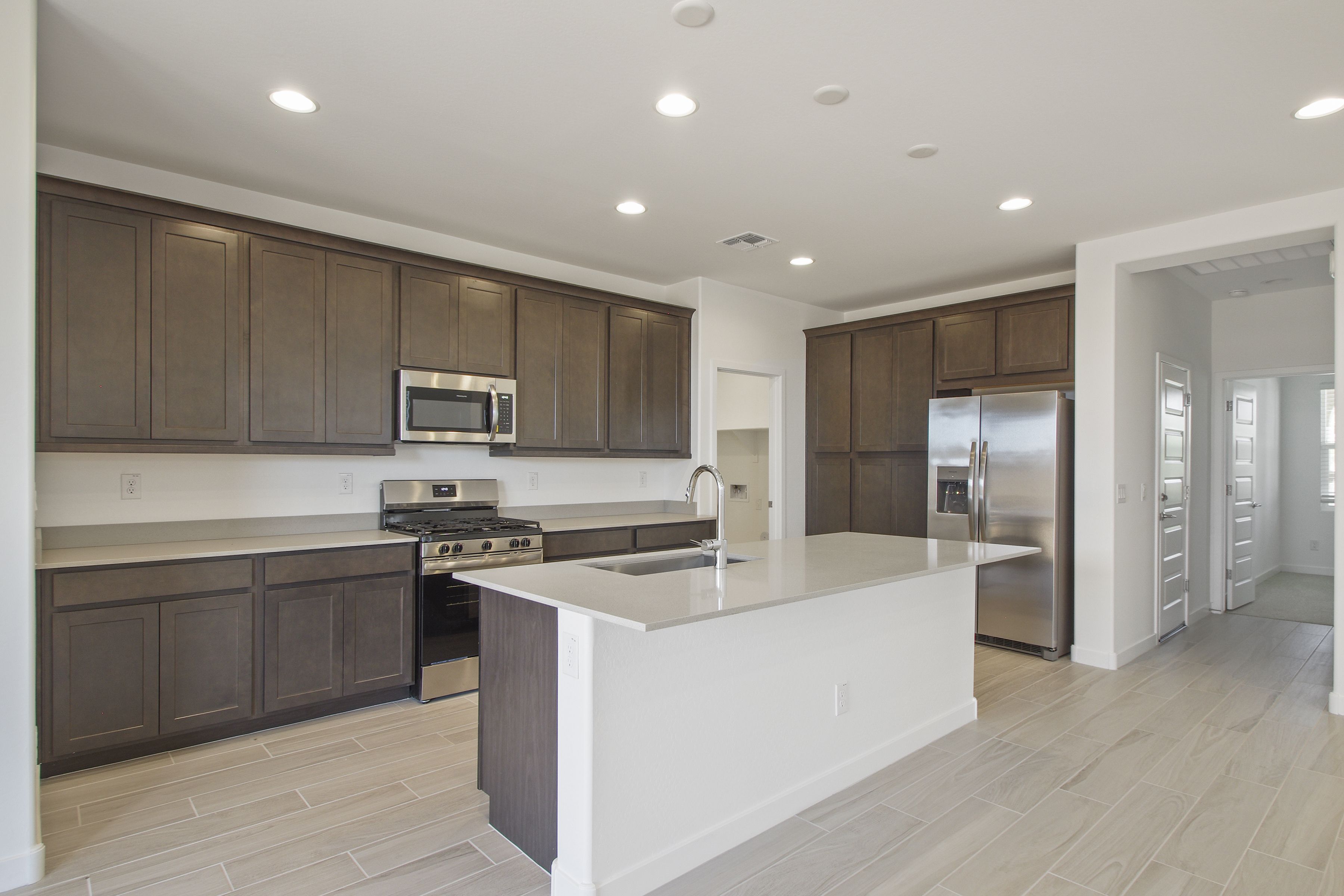 25228 N 174th Ln   Print Quality   006   06 Kitchen