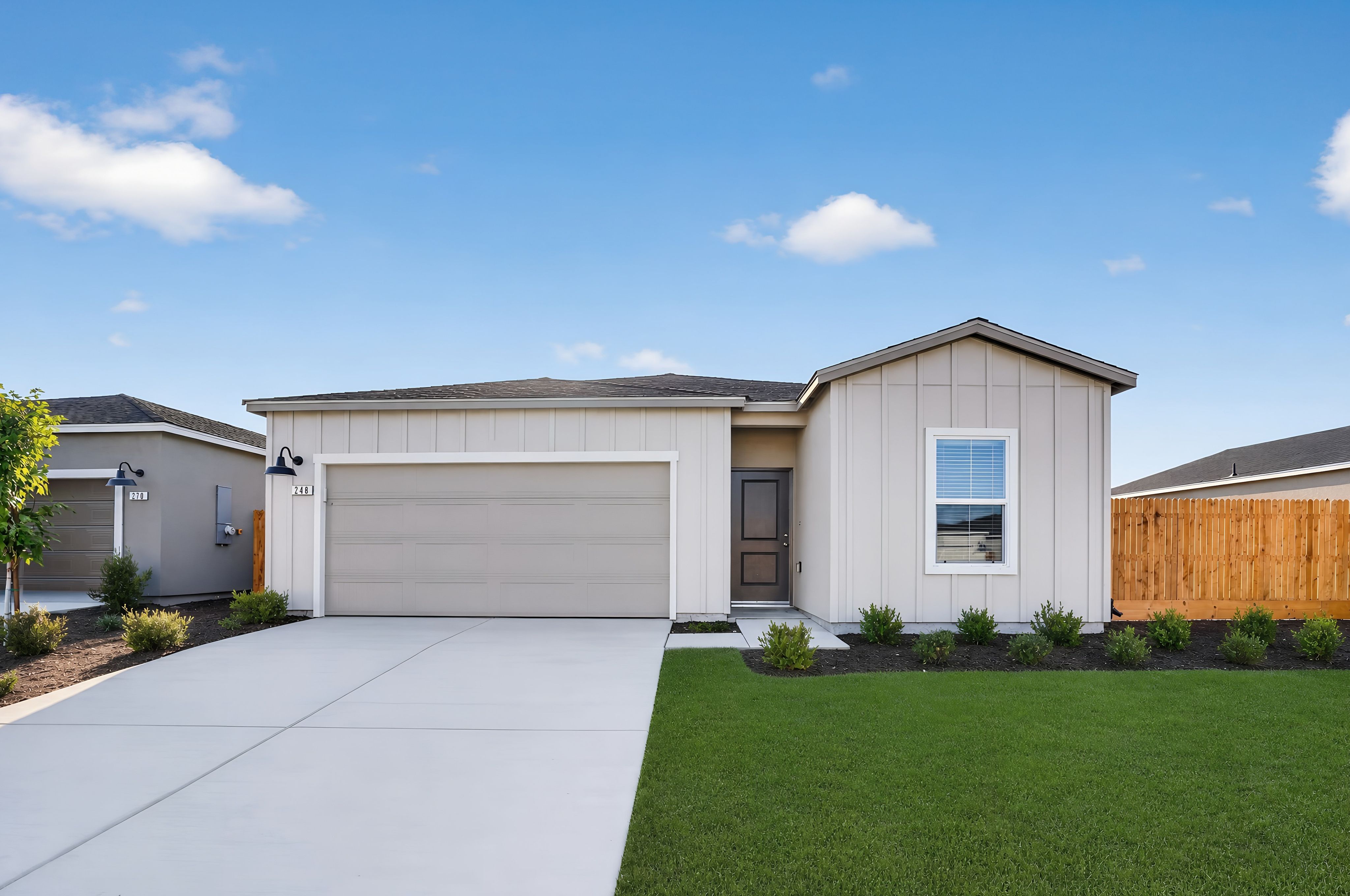 Indy - Los Prados - Libertie Series: Dinuba, California - Lennar